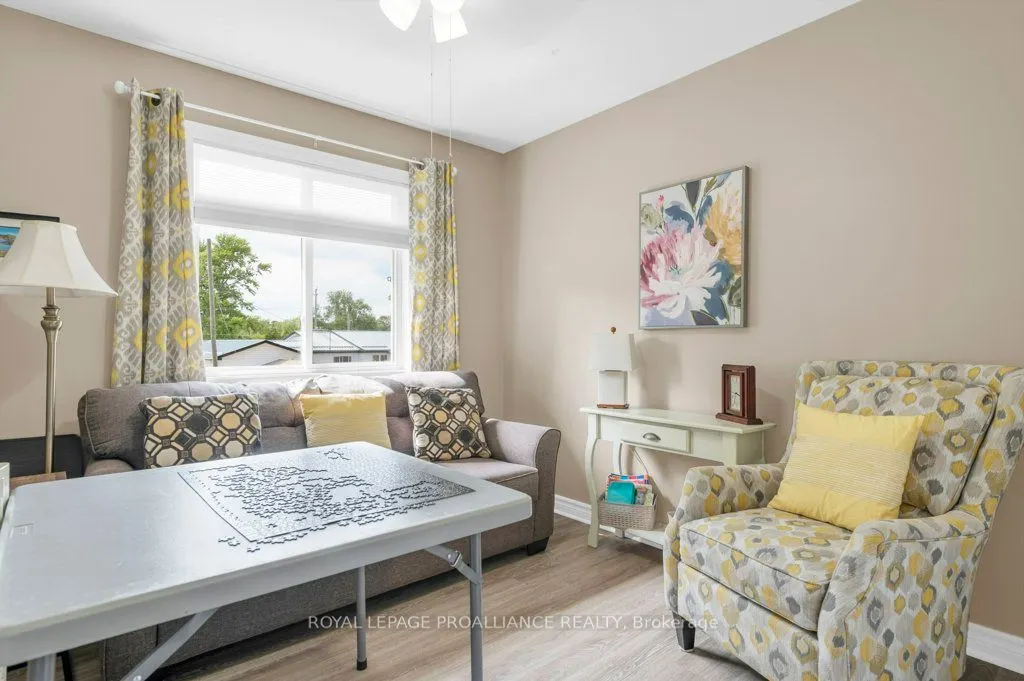 12 Stonegate Crescent