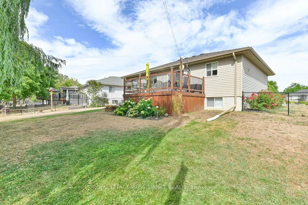 12 Stonegate Crescent