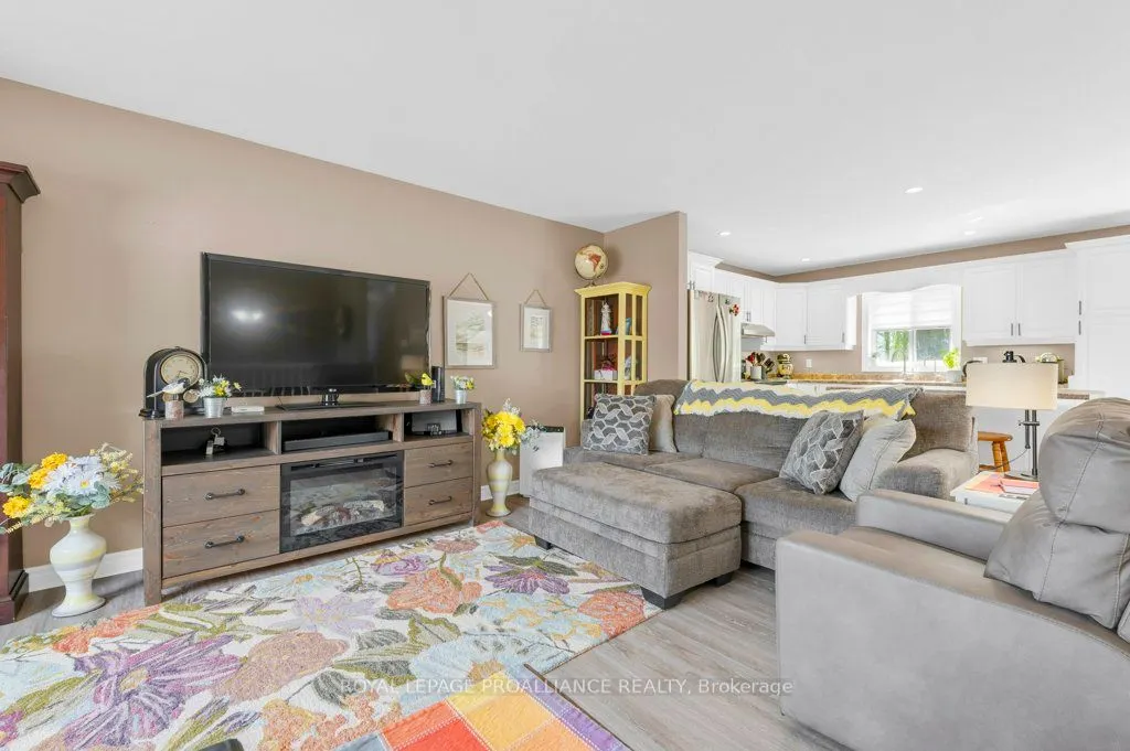 12 Stonegate Crescent
