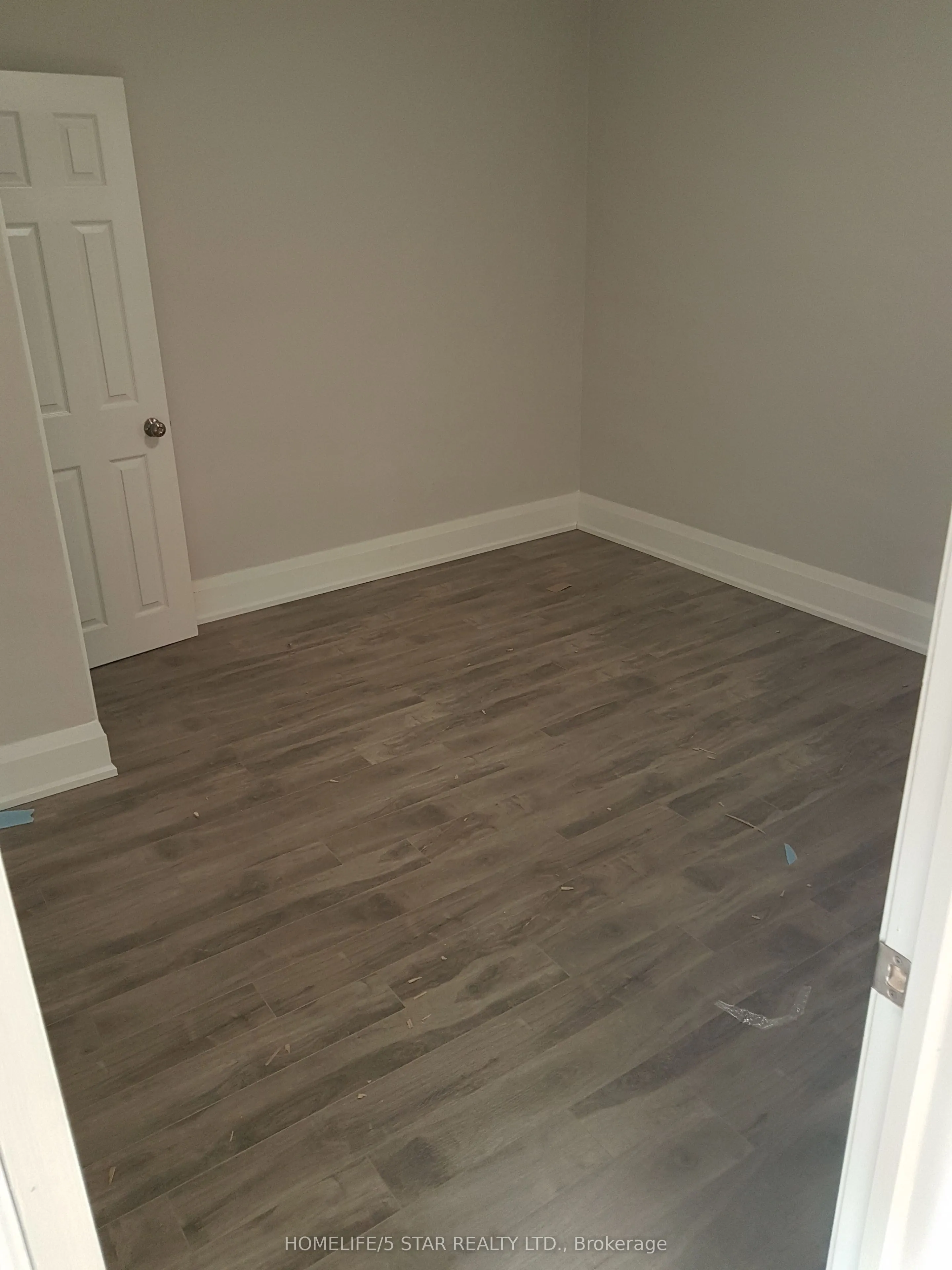 3 Connaught Avenue S, #12