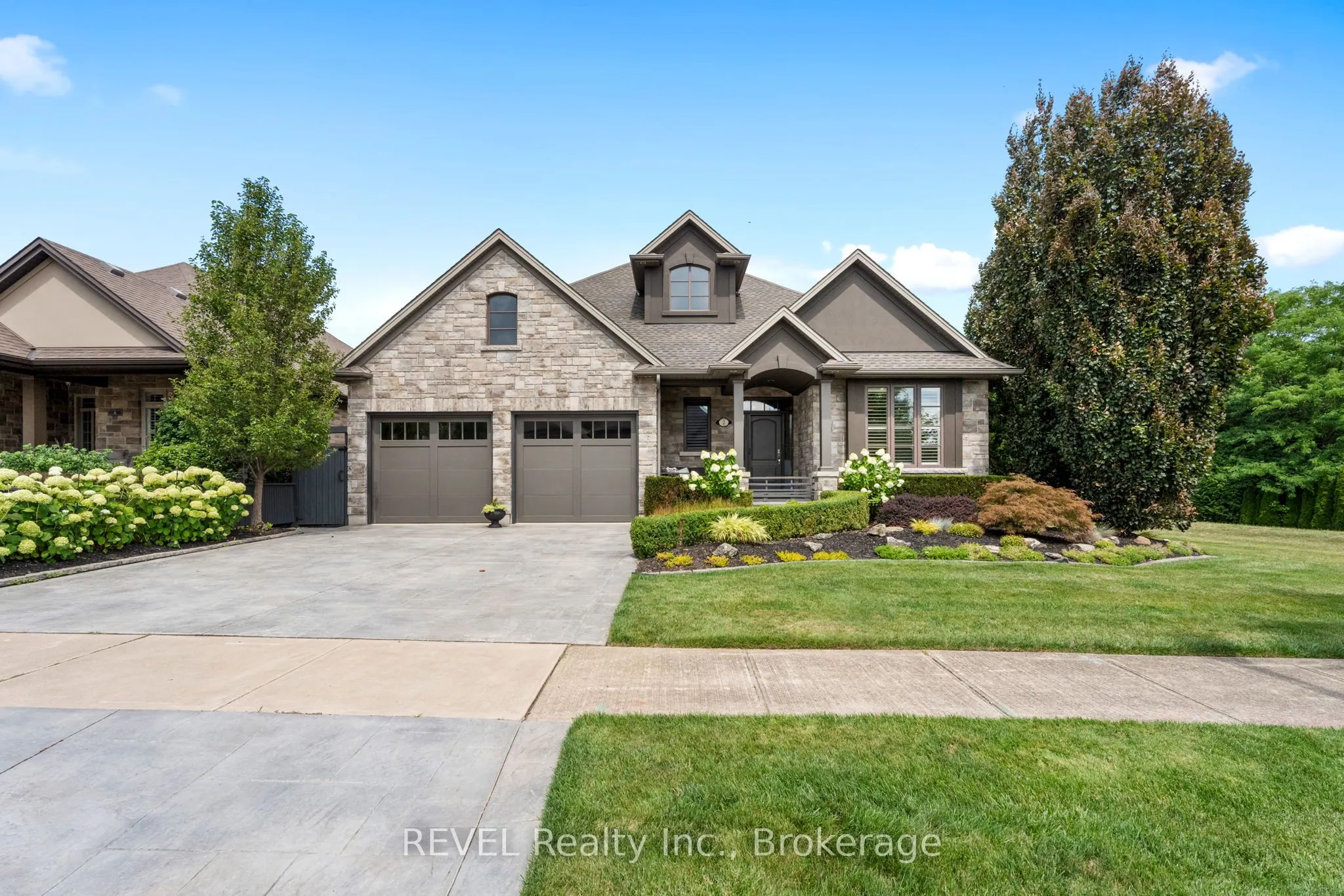 2 Tulip Tree Road