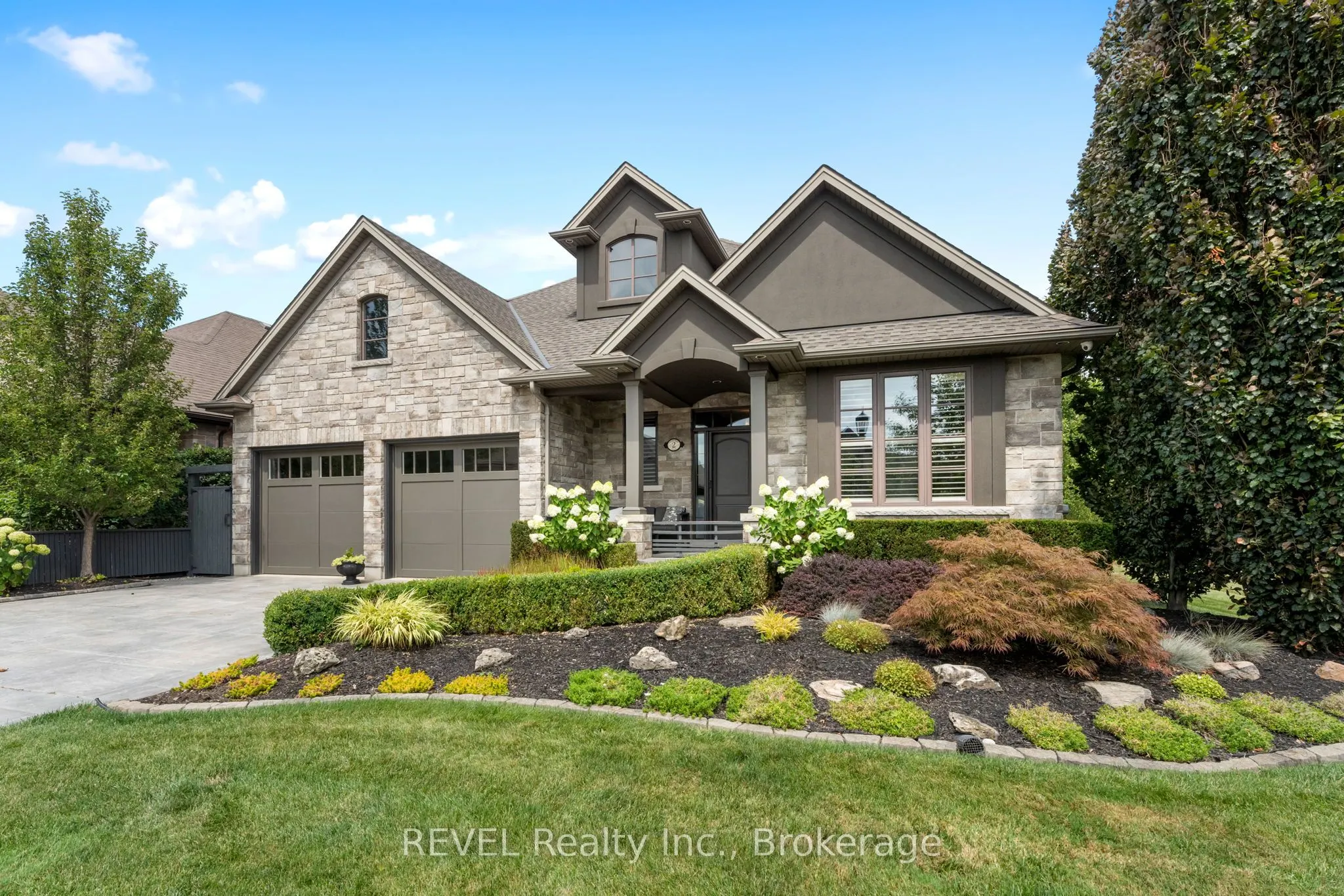 2 Tulip Tree Road