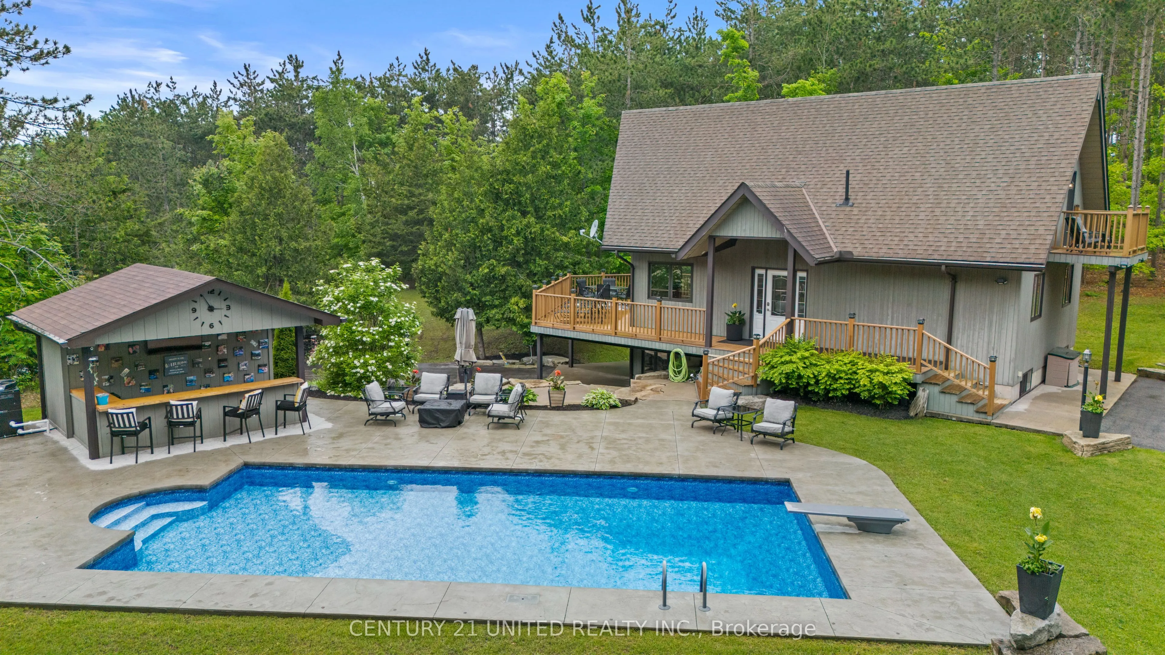 113 Sugarbush Boulevard