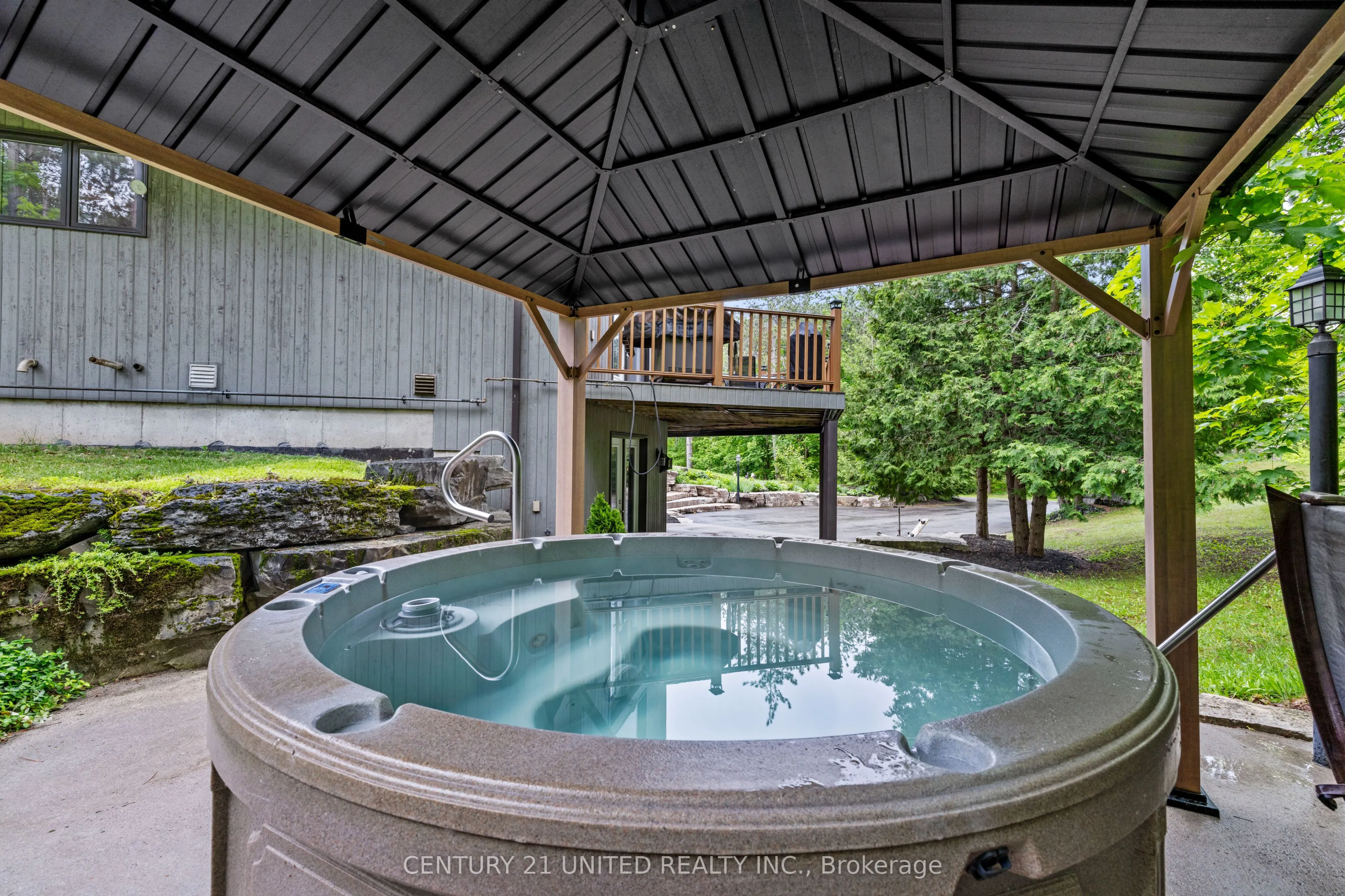 113 Sugarbush Boulevard