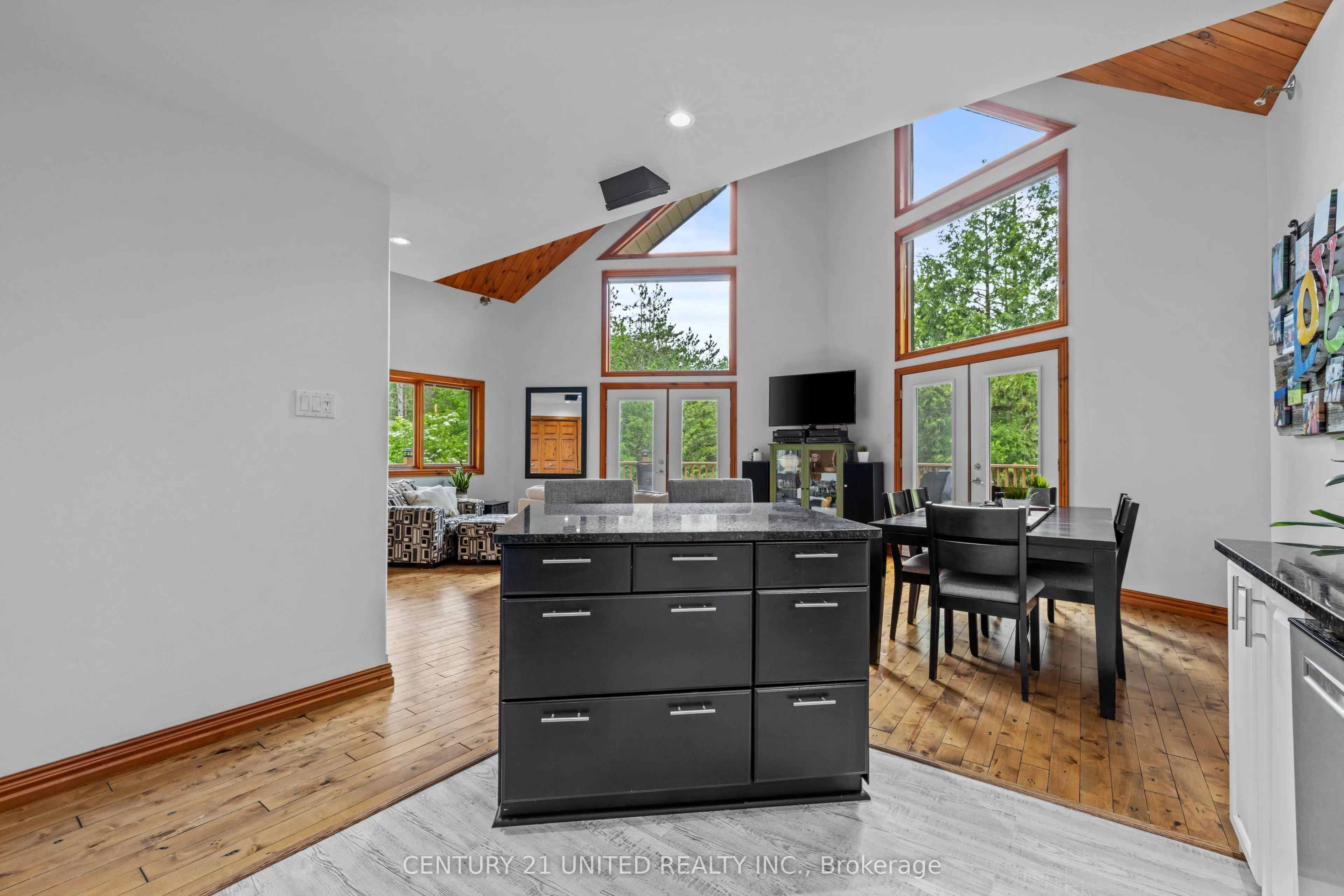 113 Sugarbush Boulevard