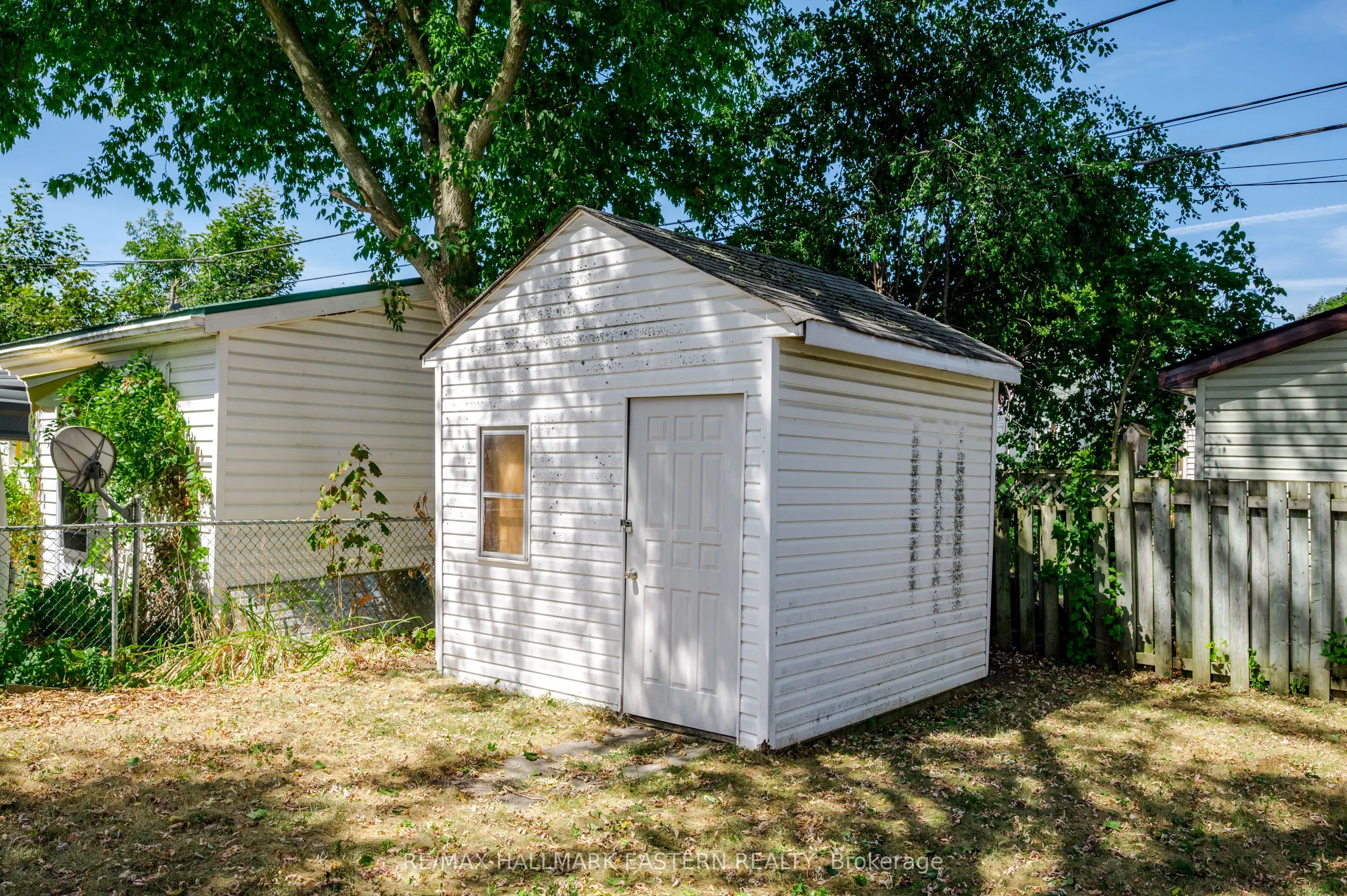 748 New Romaine Street