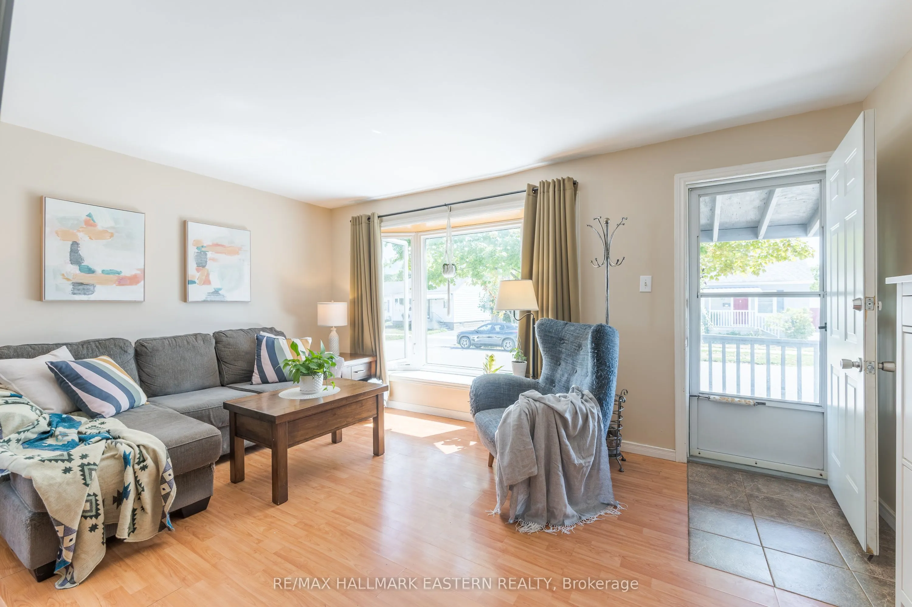 748 New Romaine Street