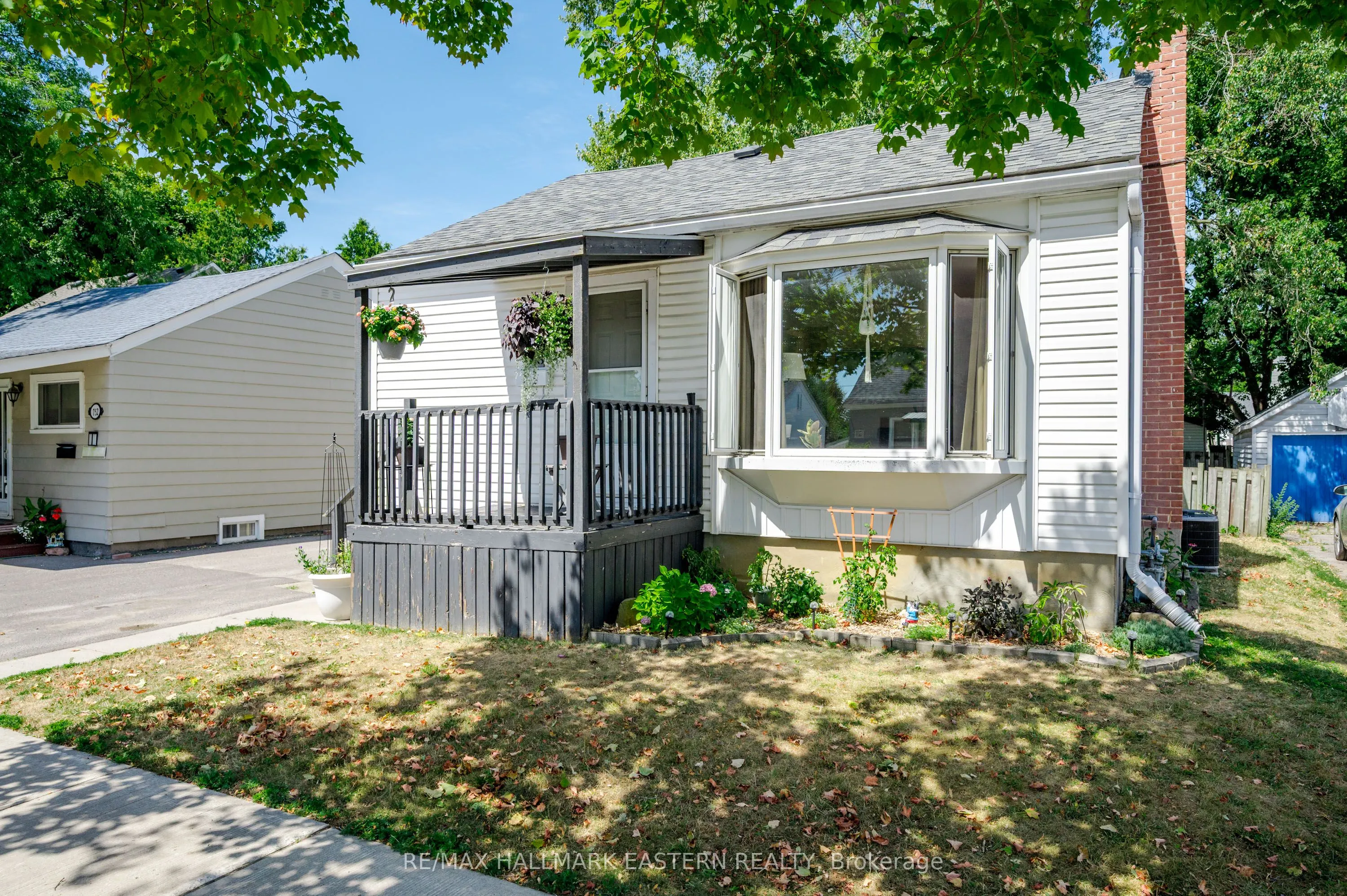748 New Romaine Street