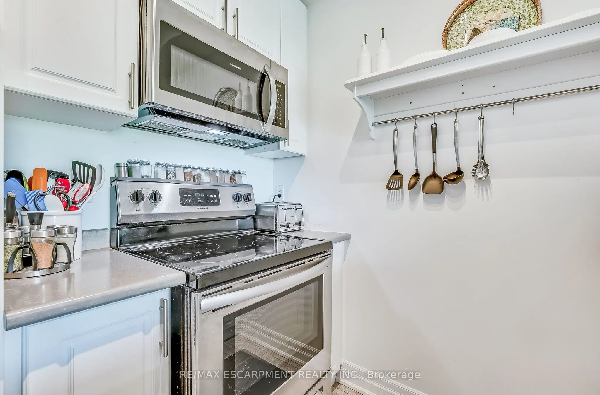125 Shoreview Place, #514