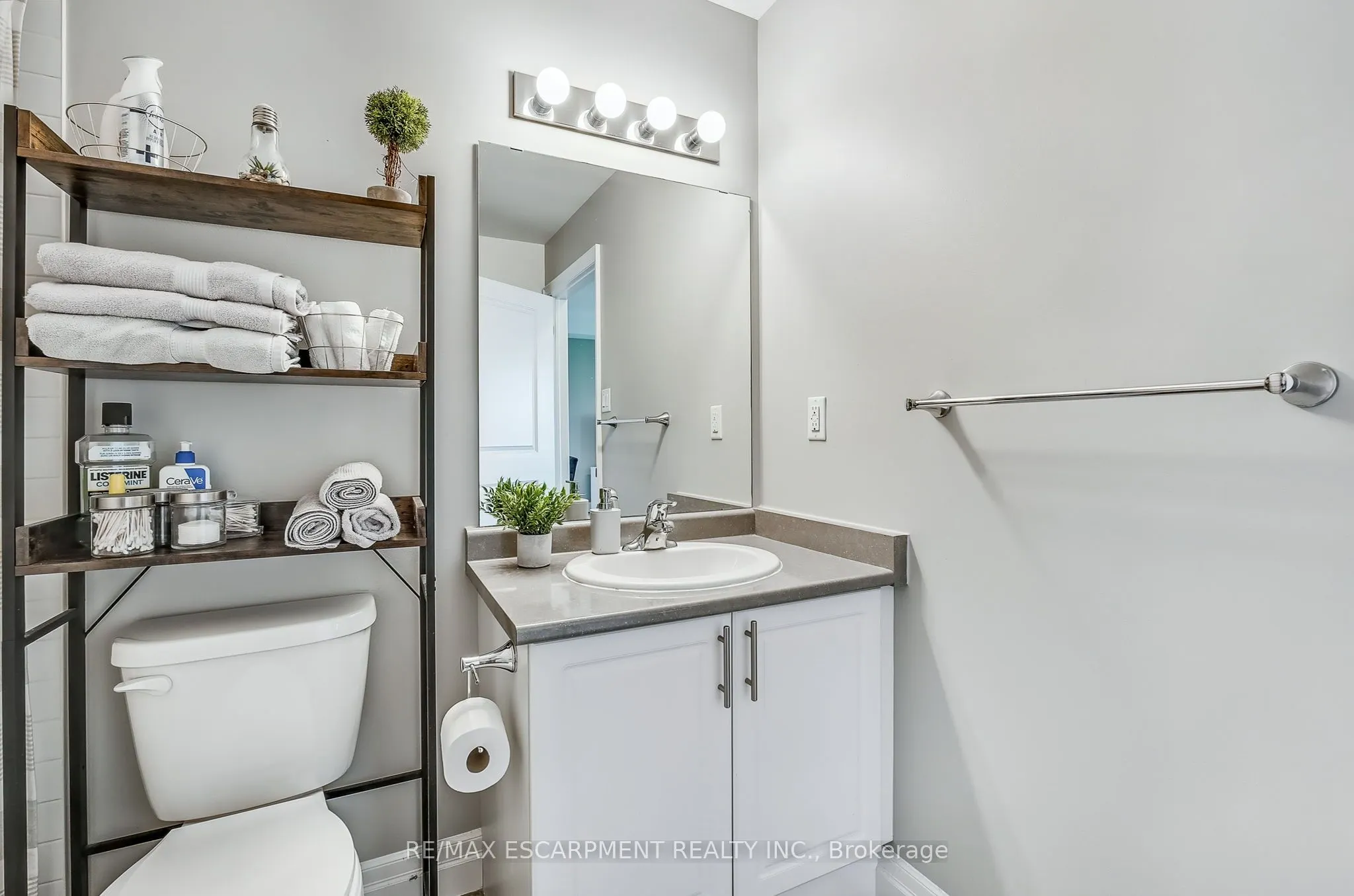 125 Shoreview Place, #514