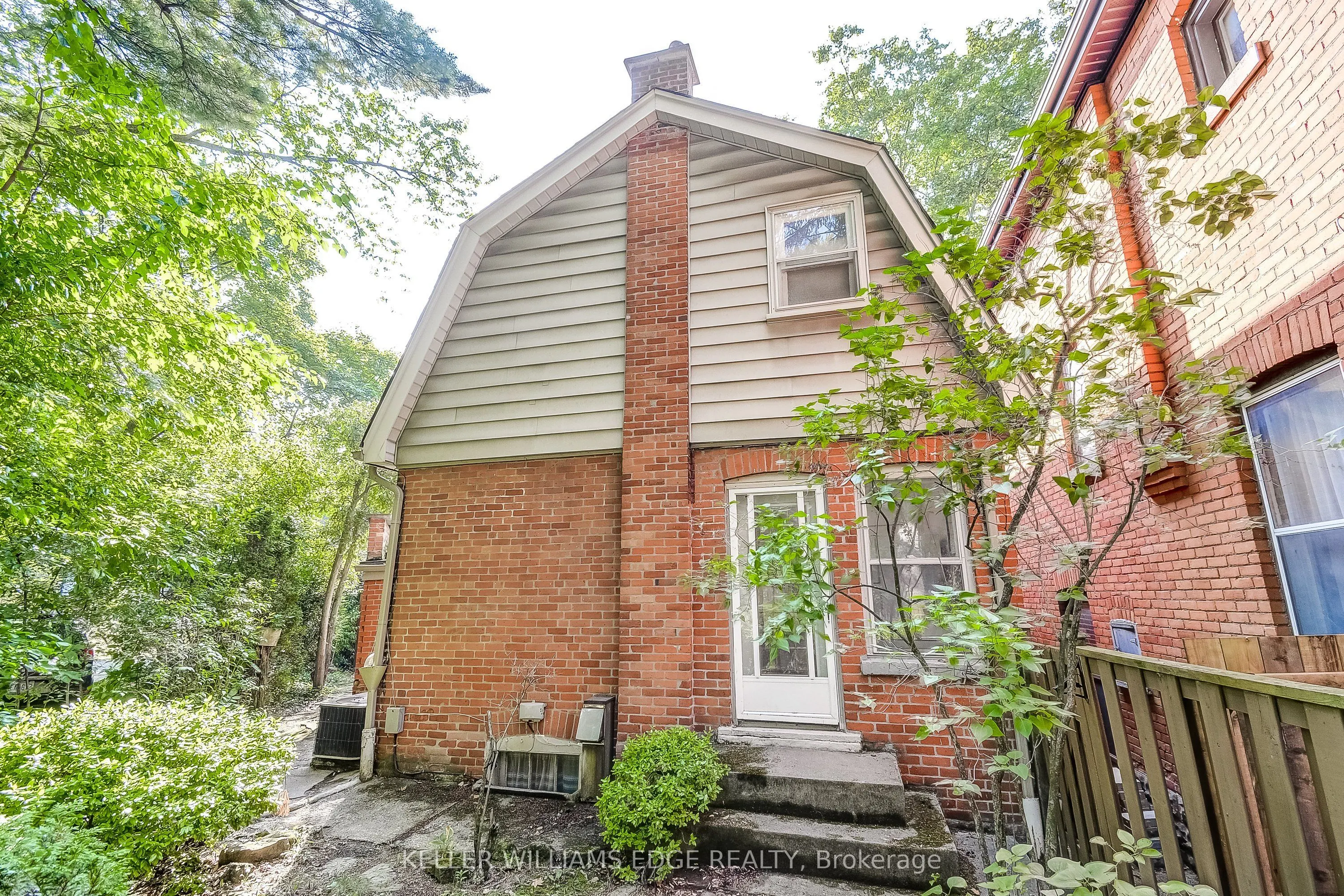 79 Mountain Avenue