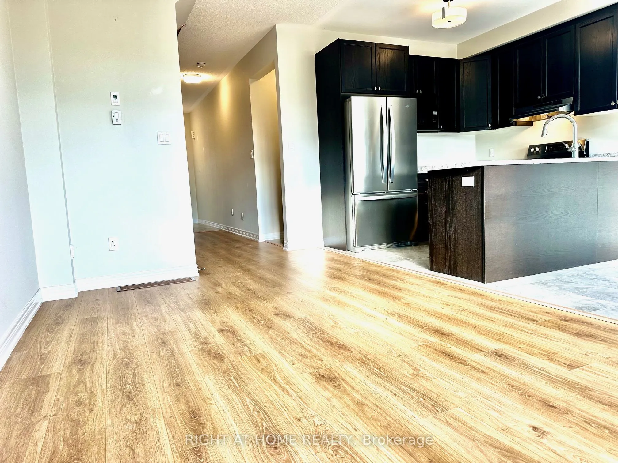 113 Hartley Avenue, #6