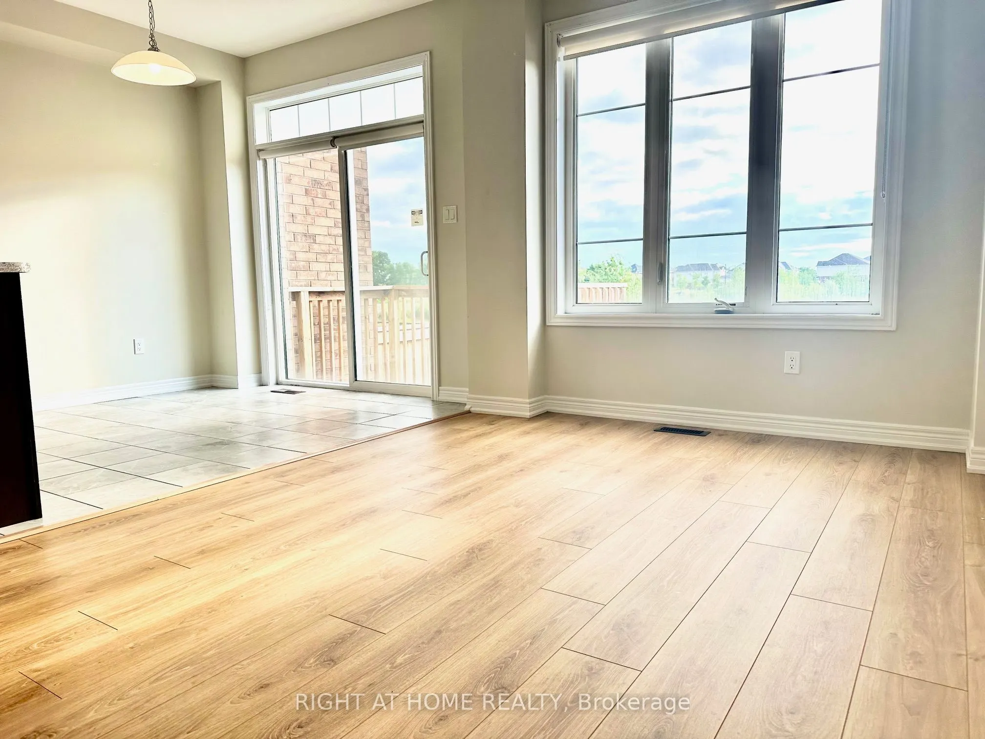 113 Hartley Avenue, #6