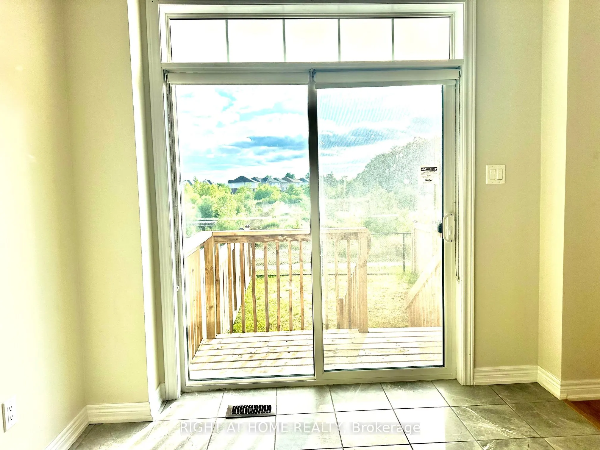 113 Hartley Avenue, #6