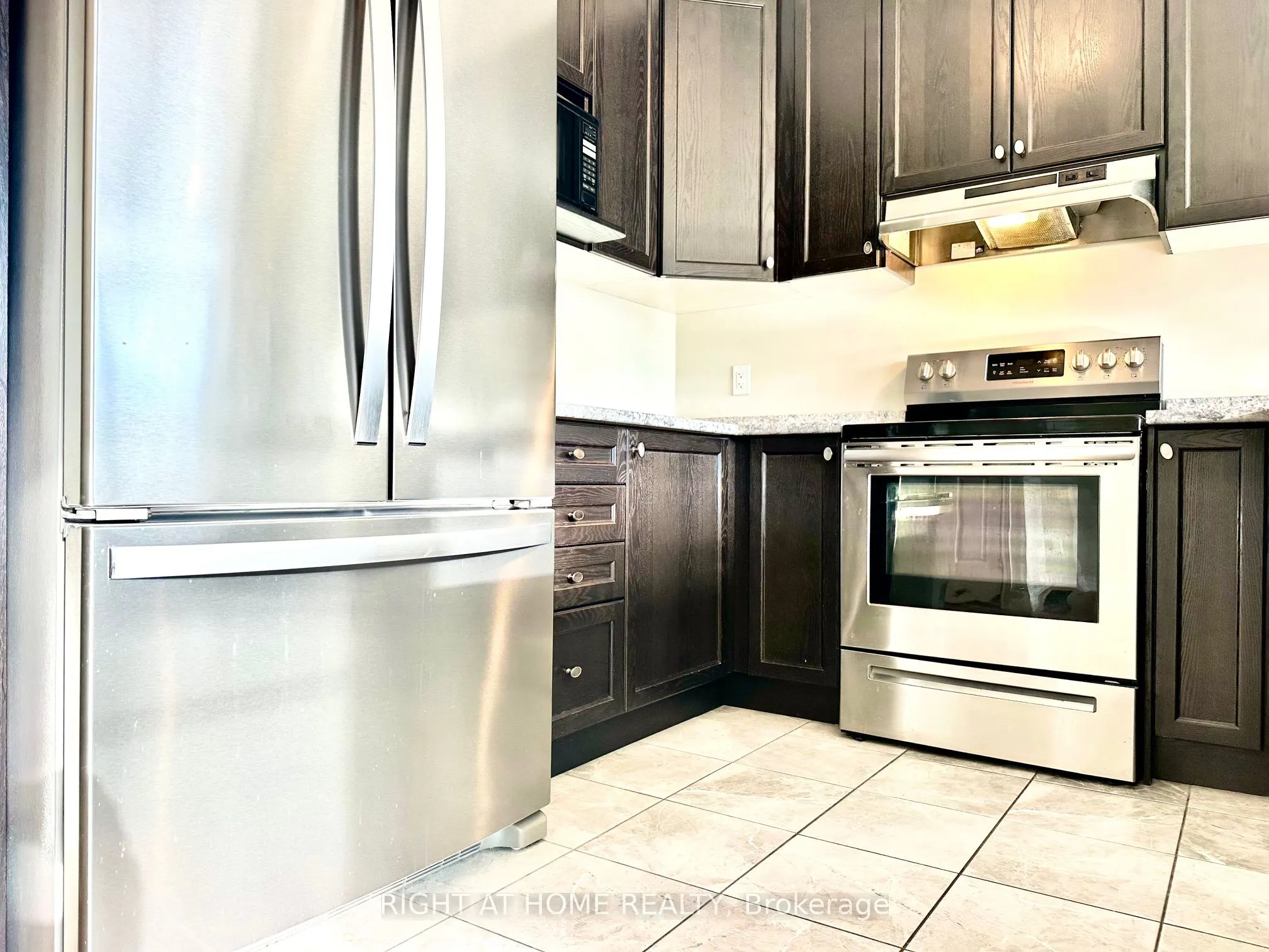 113 Hartley Avenue, #6