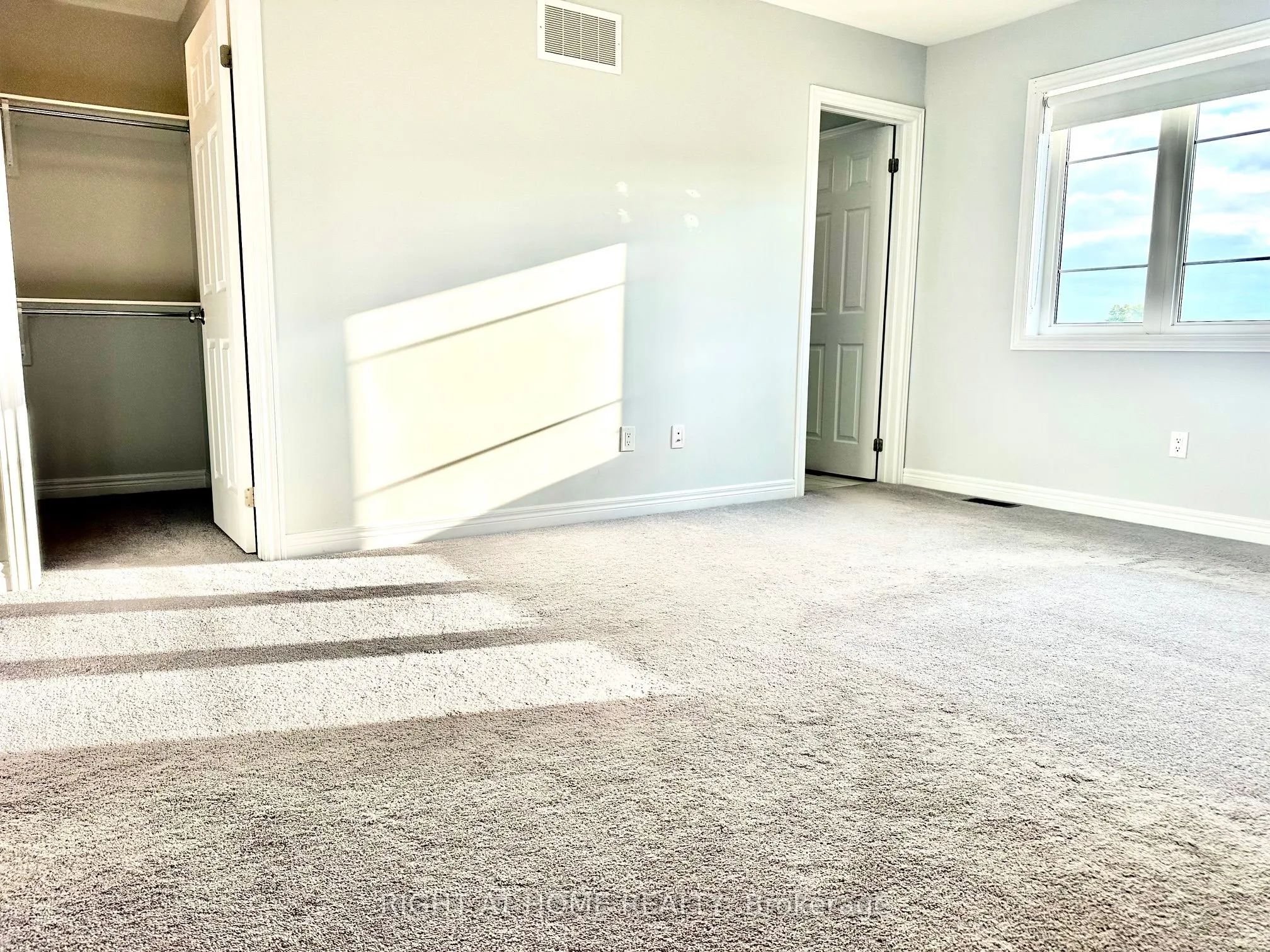 113 Hartley Avenue, #6