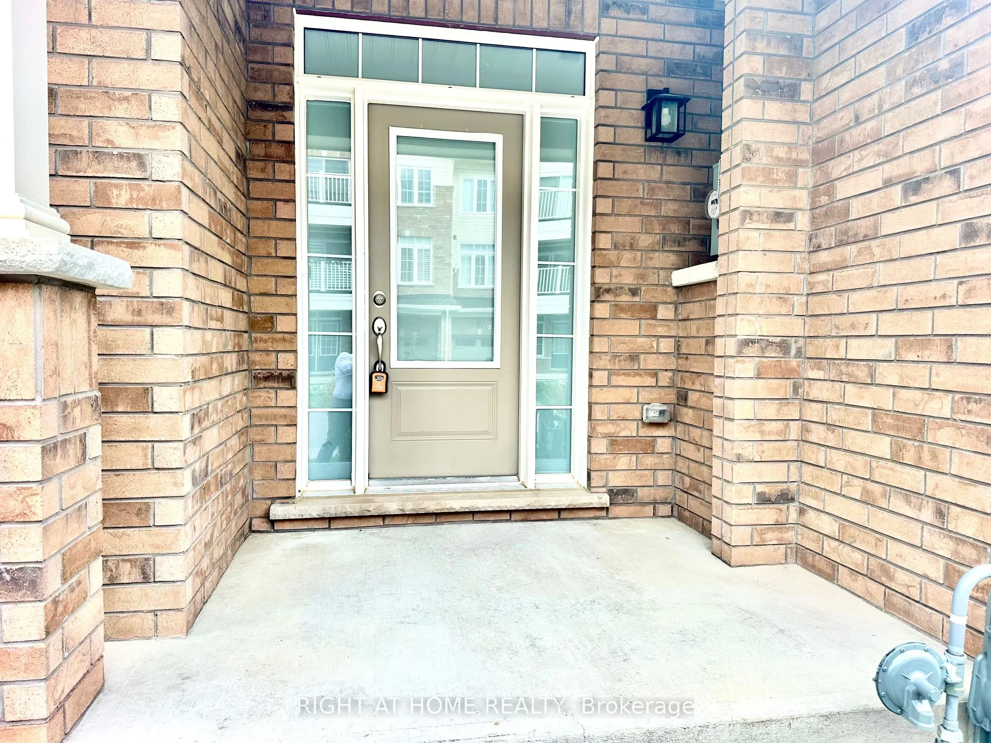 113 Hartley Avenue, #6