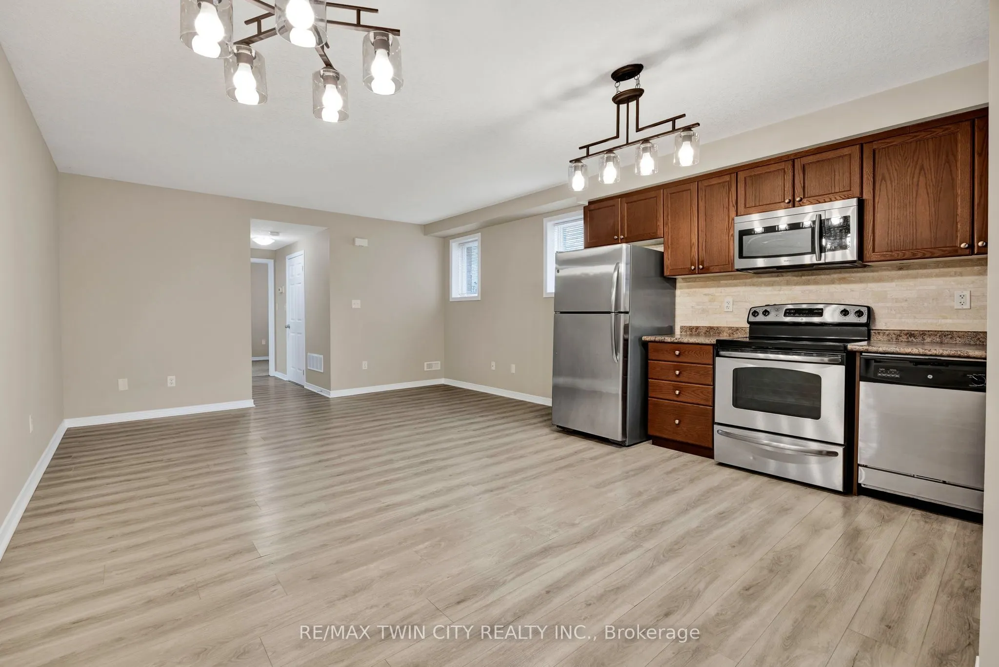 931 Glasgow Street, #12D