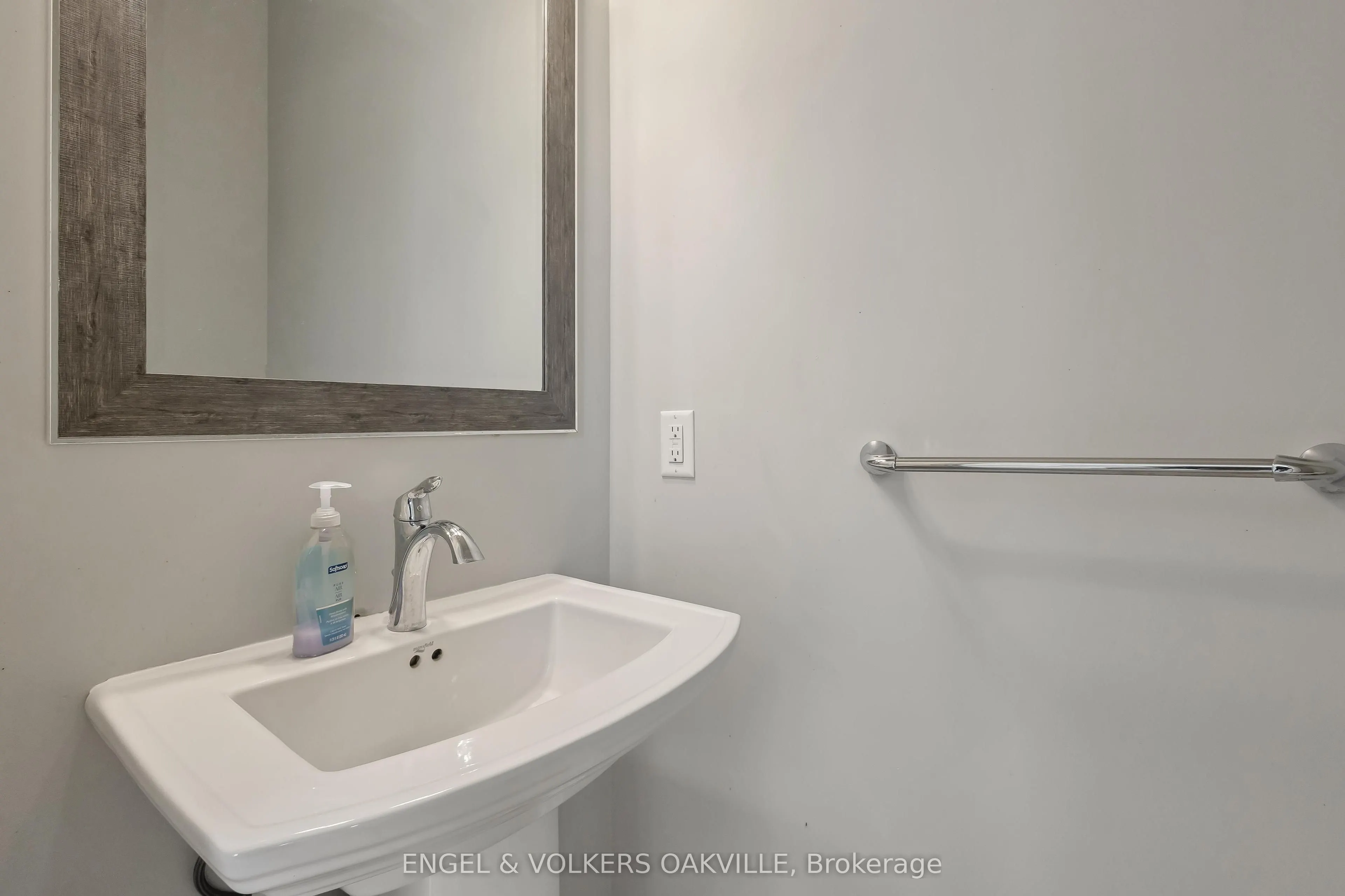 3025 Singleton Avenue, #68