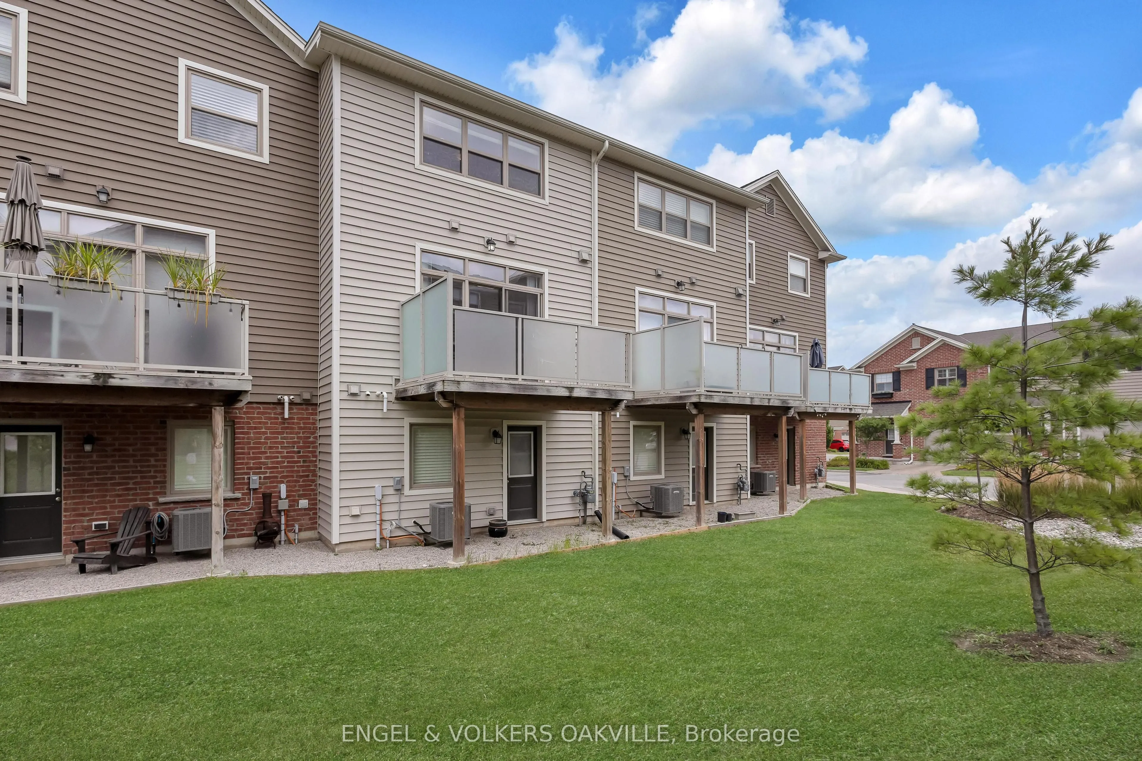 3025 Singleton Avenue, #68