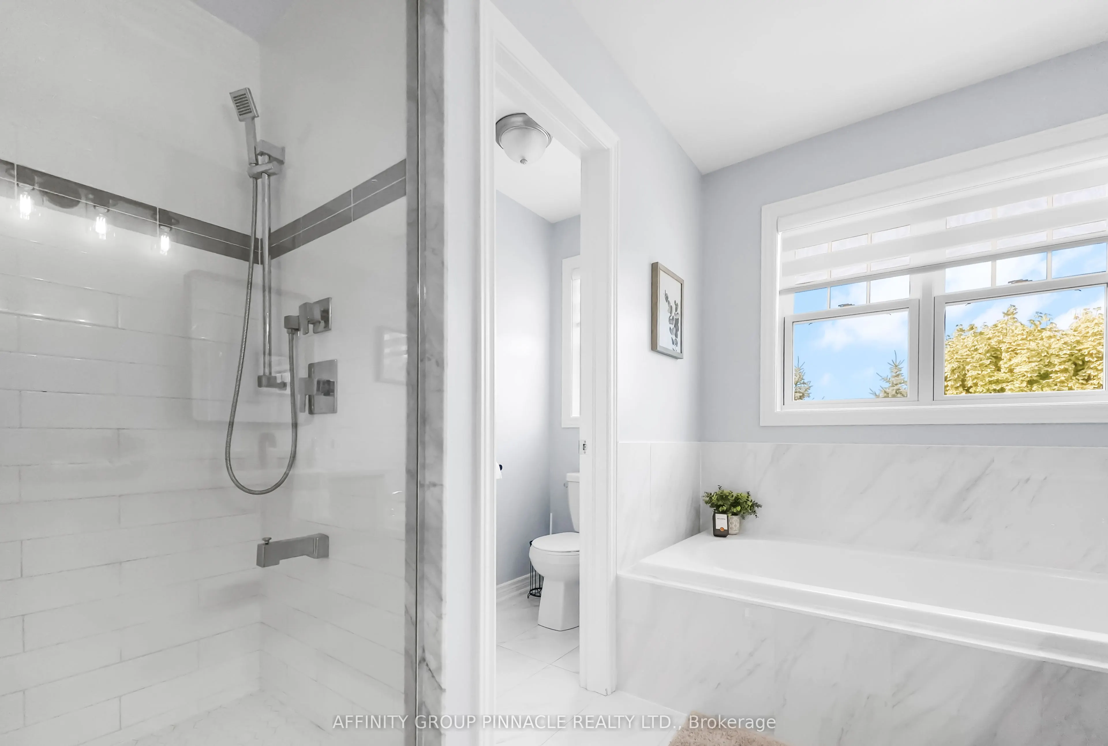 7 Brackendale Trail