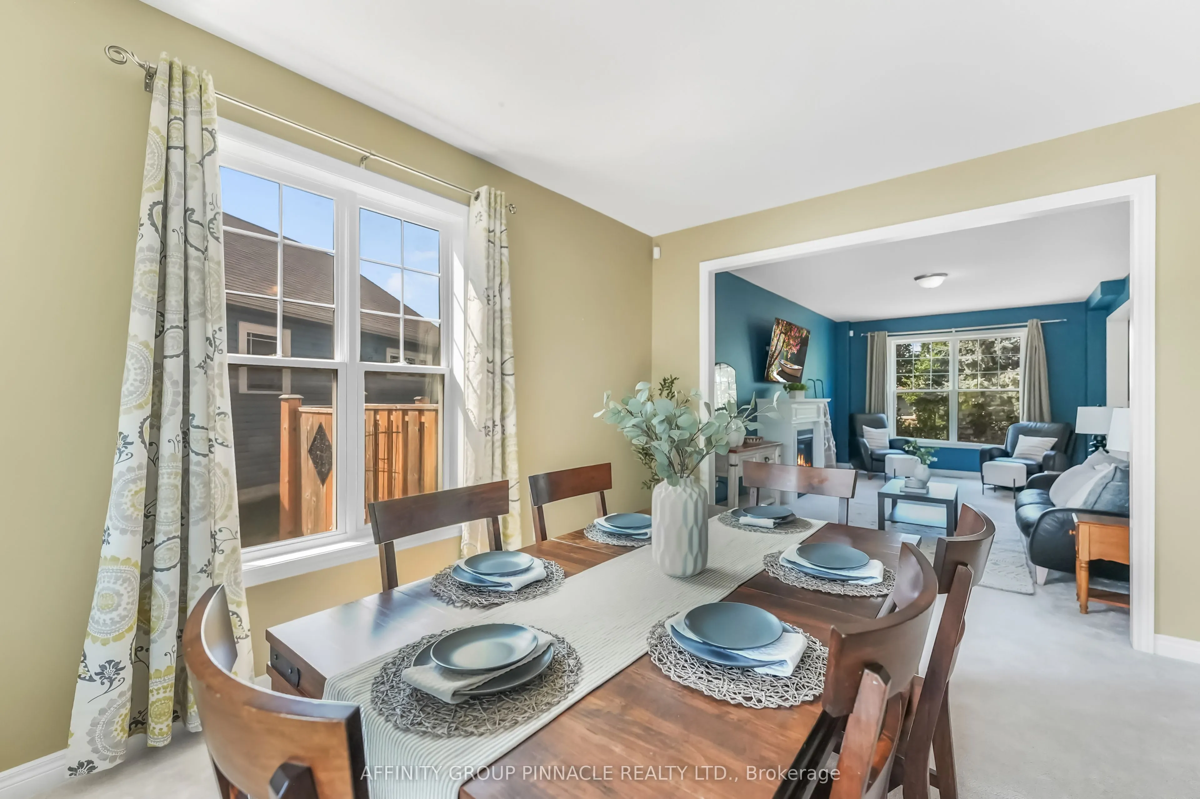 7 Brackendale Trail