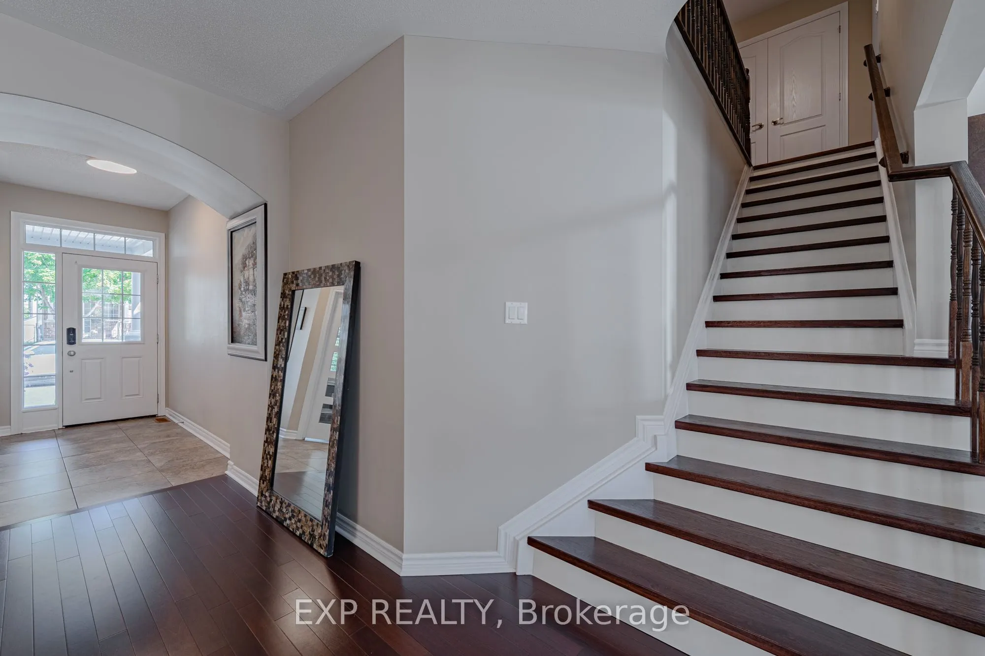 3308 RIVERSET Crescent