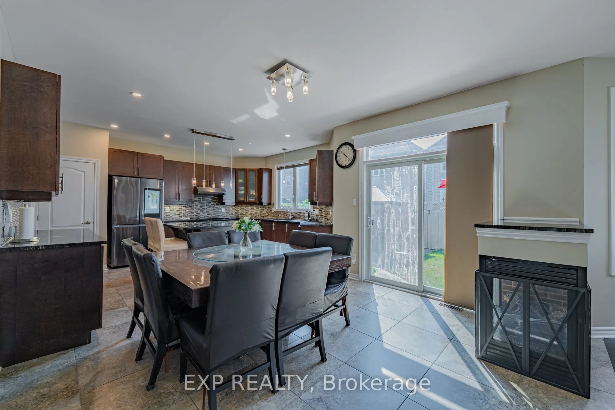 3308 RIVERSET Crescent
