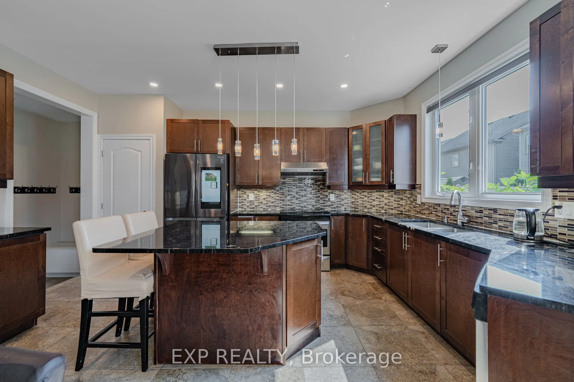 3308 RIVERSET Crescent