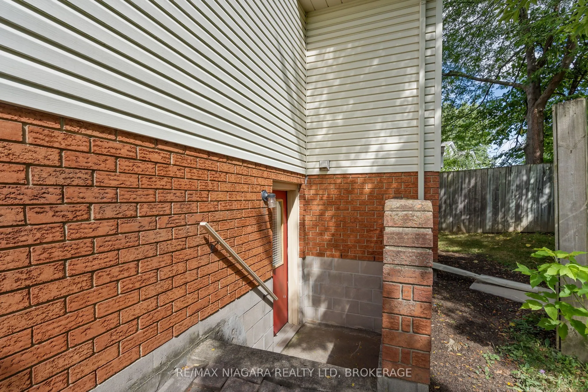 59 Leeper Street