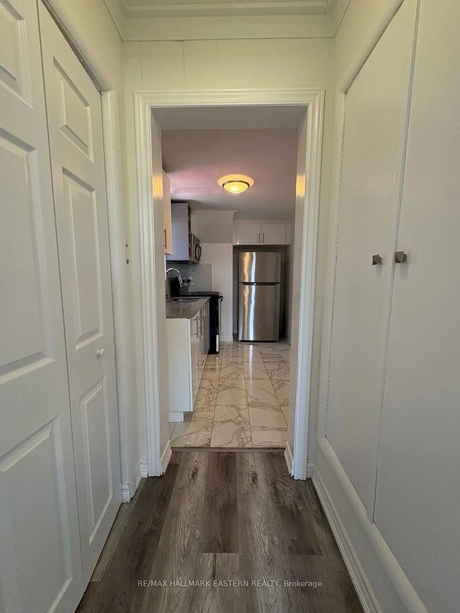 581 Paterson Street, ##1