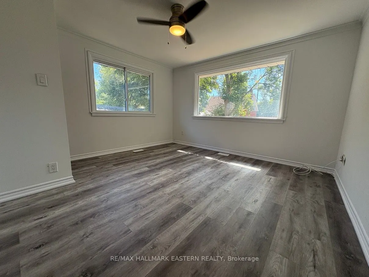 581 Paterson Street, ##1