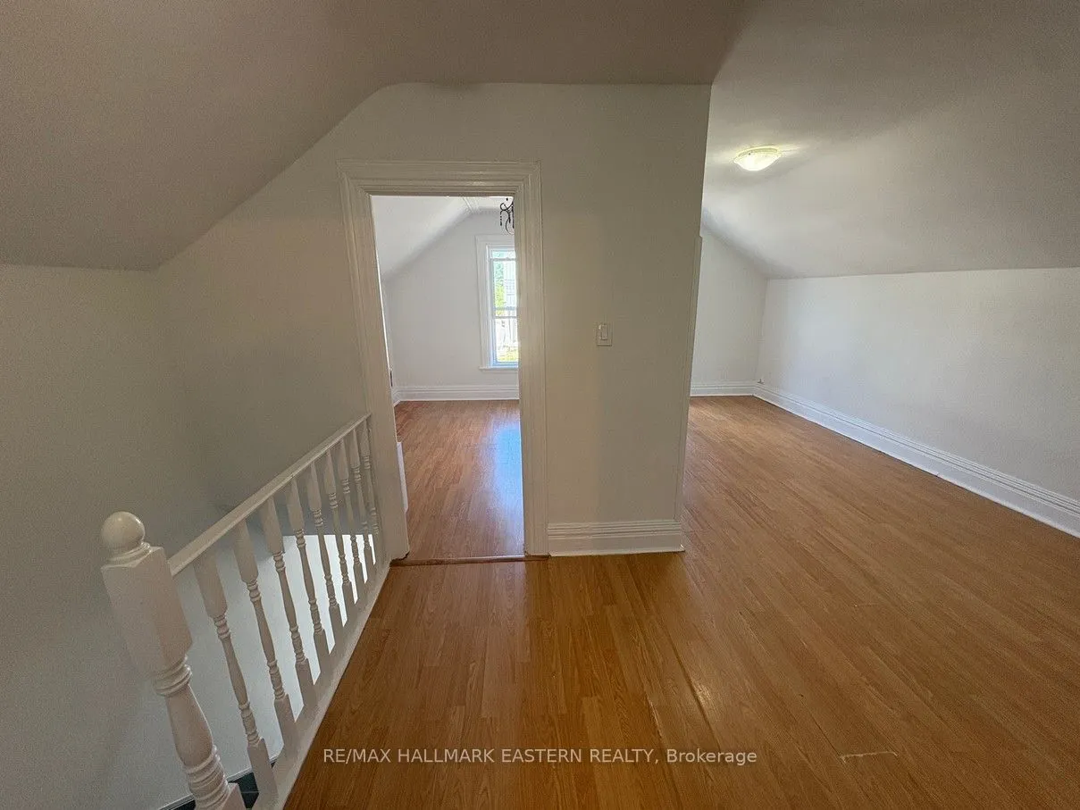 581 Paterson Street, ##2