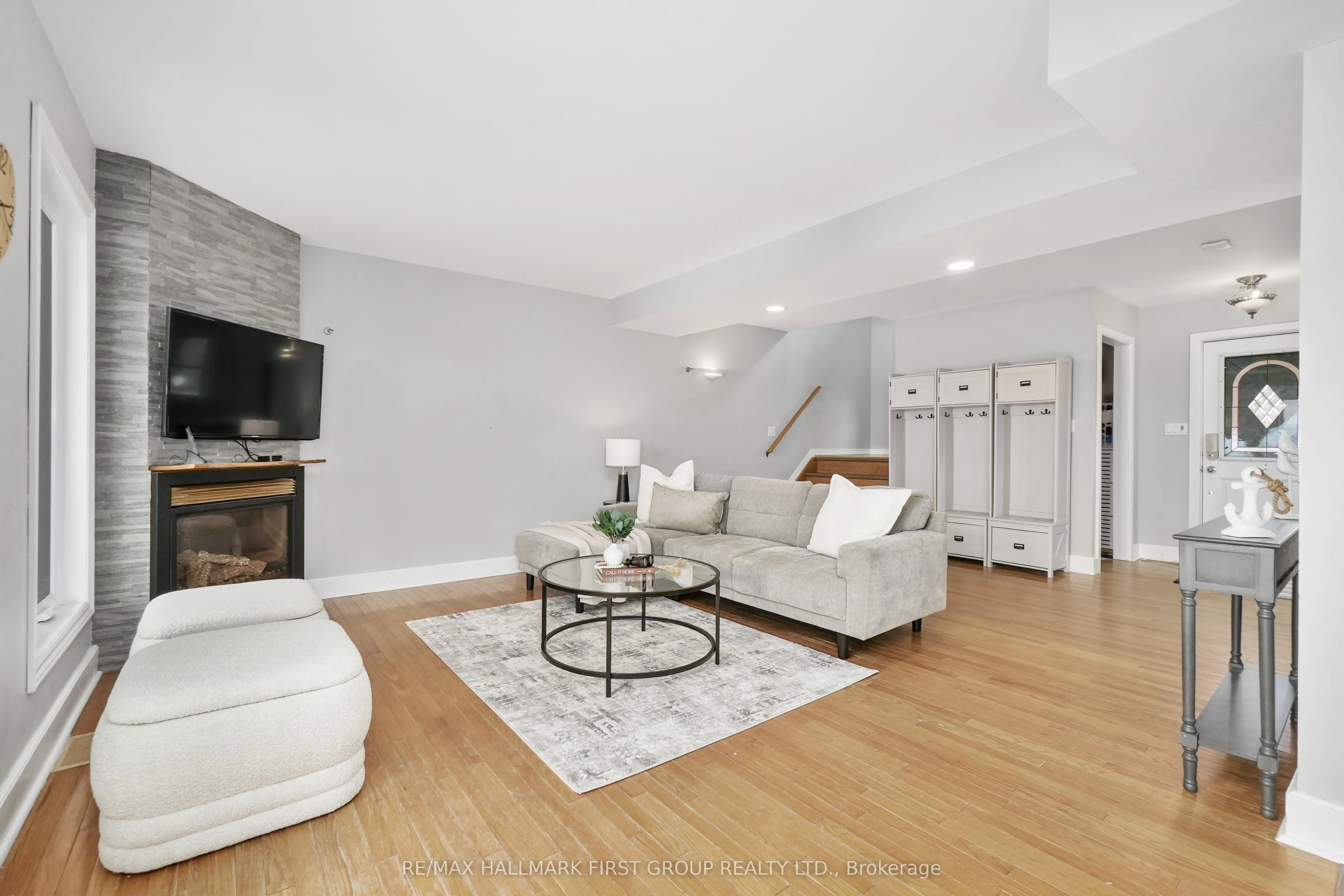 8 Parker Drive