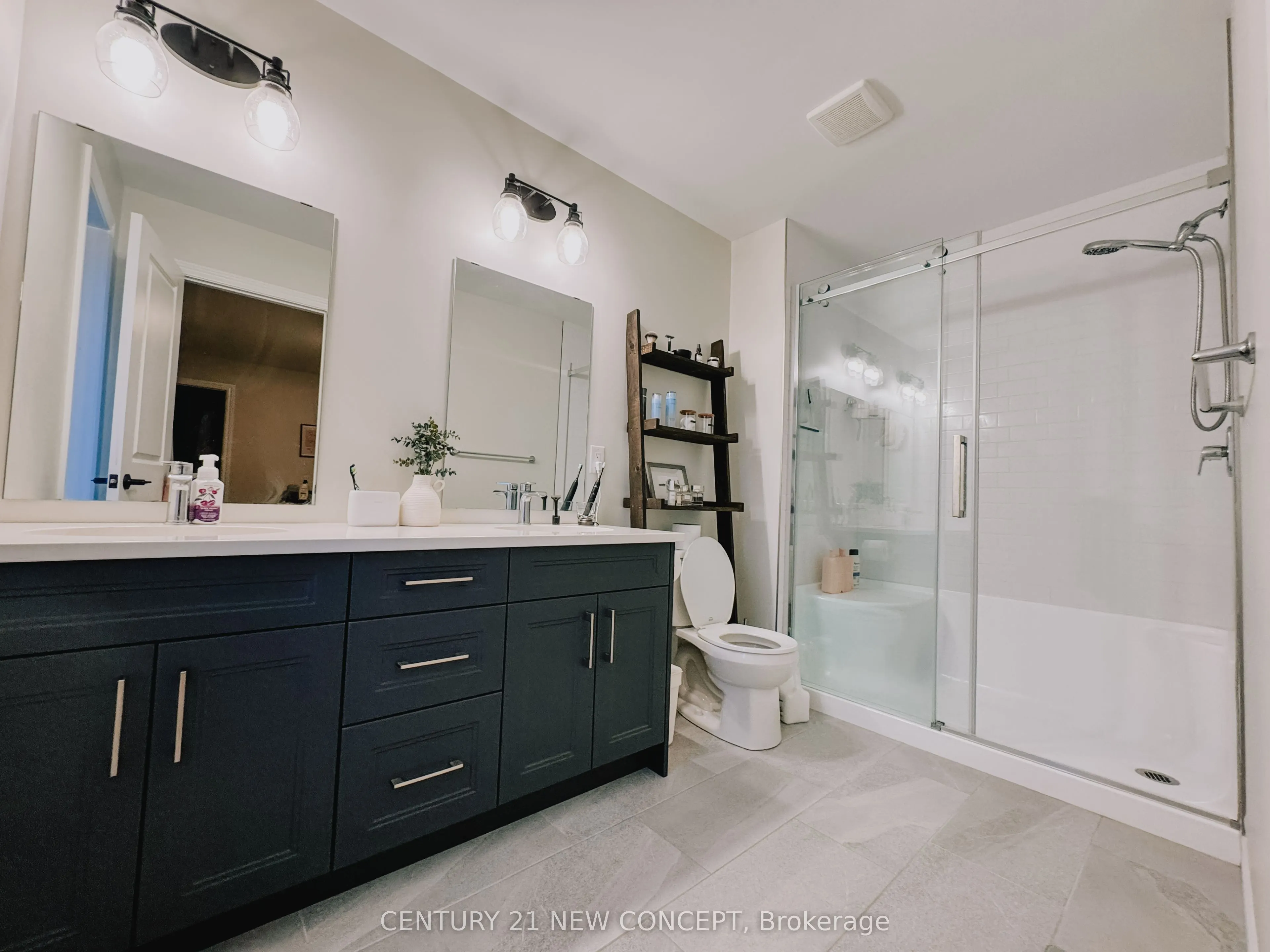 401 Callaway Road, #8