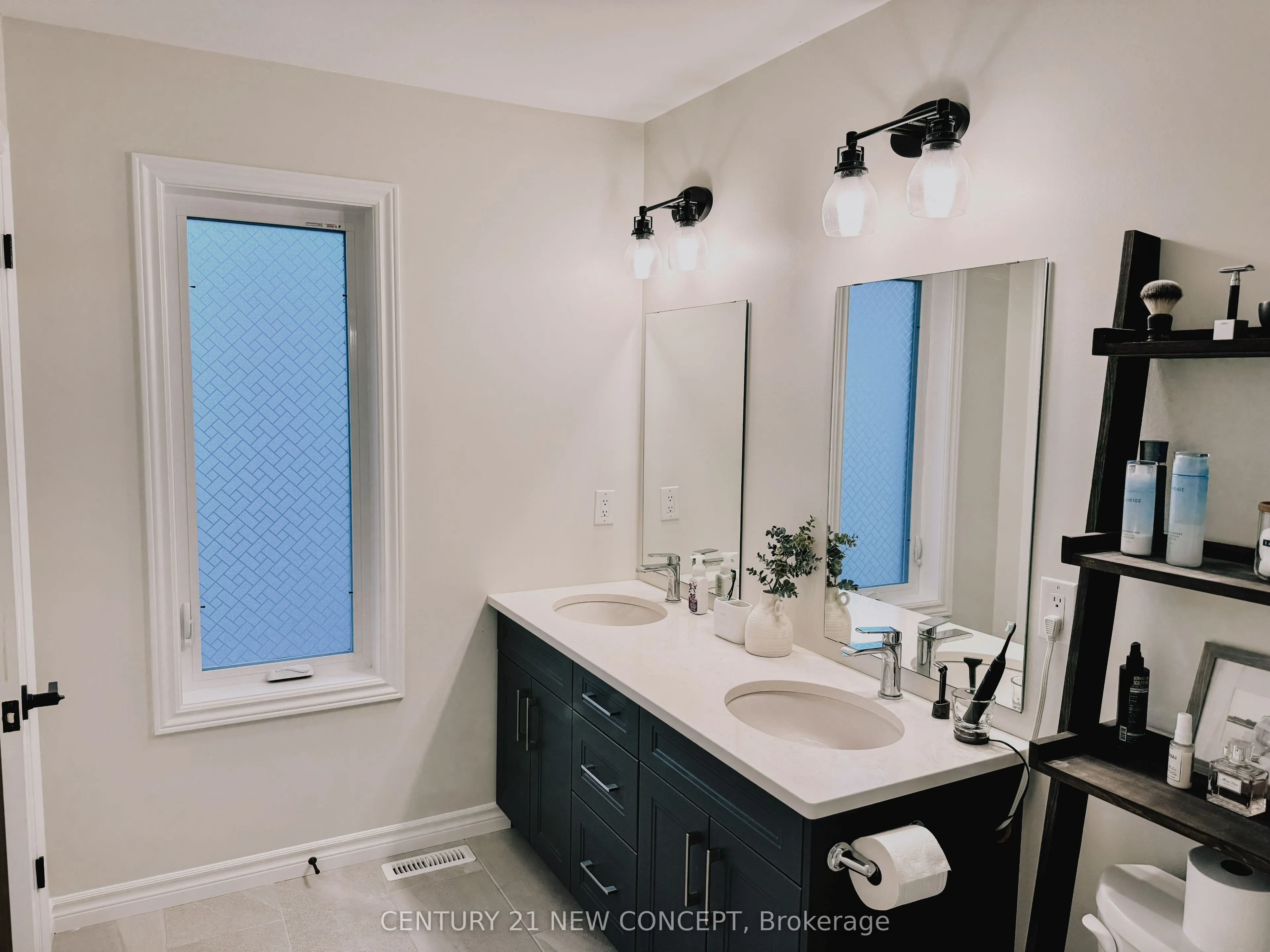 401 Callaway Road, #8