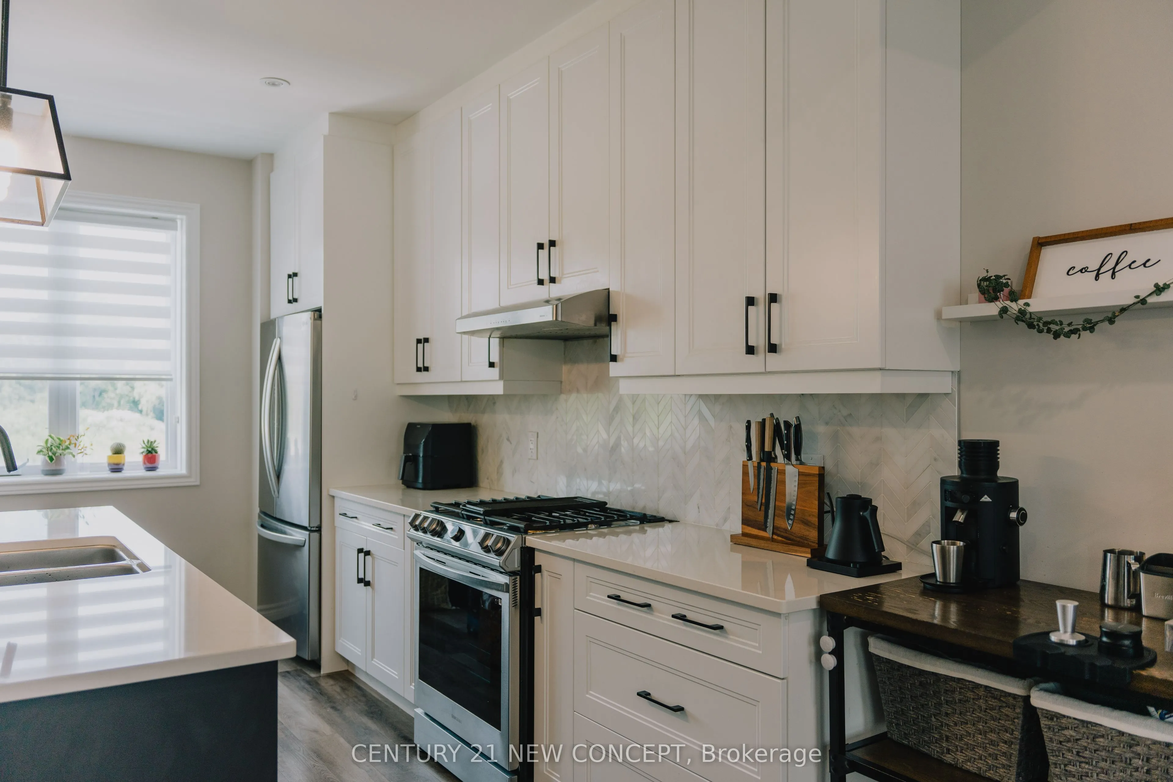 401 Callaway Road, #8