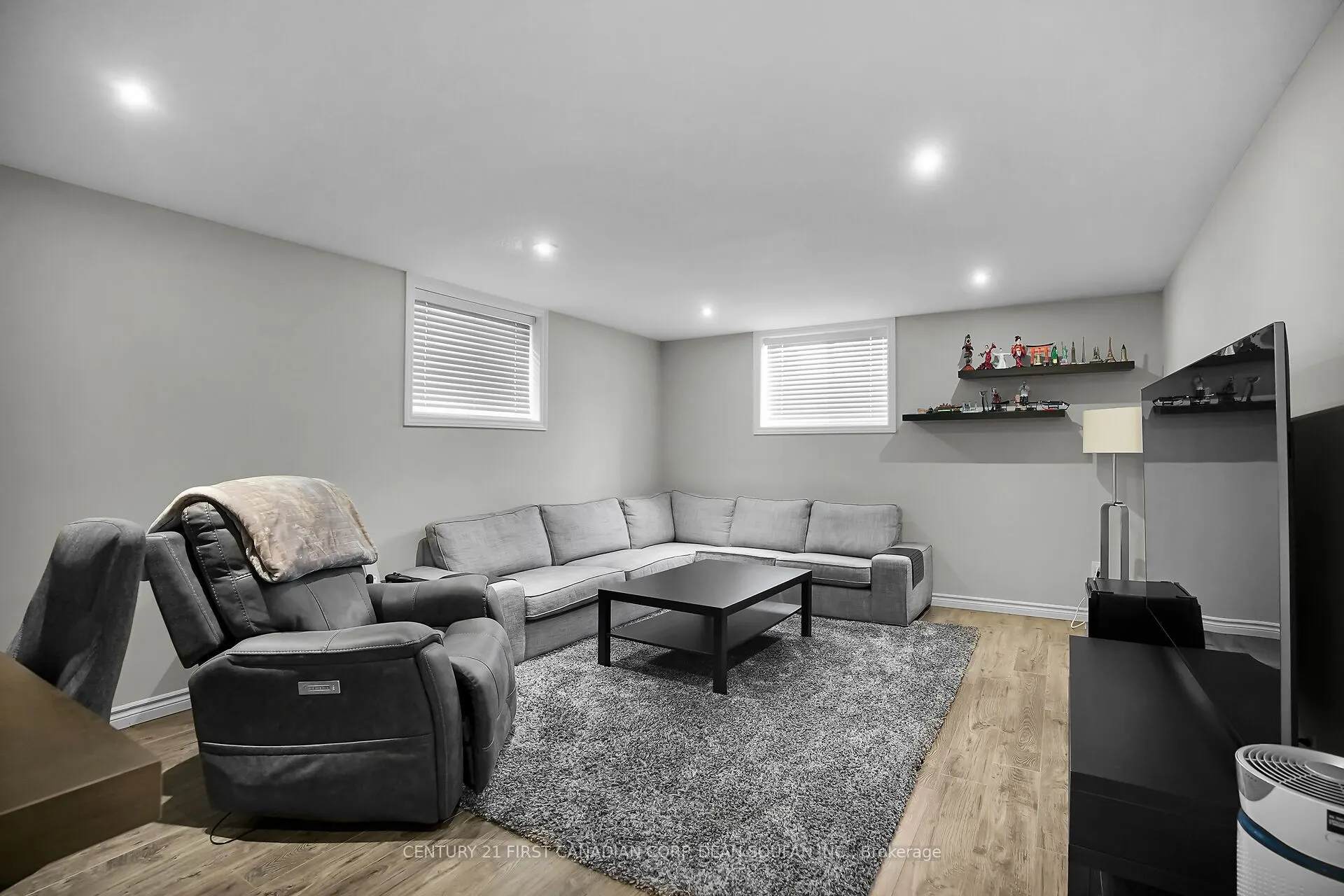 3560 Singleton Avenue, #30