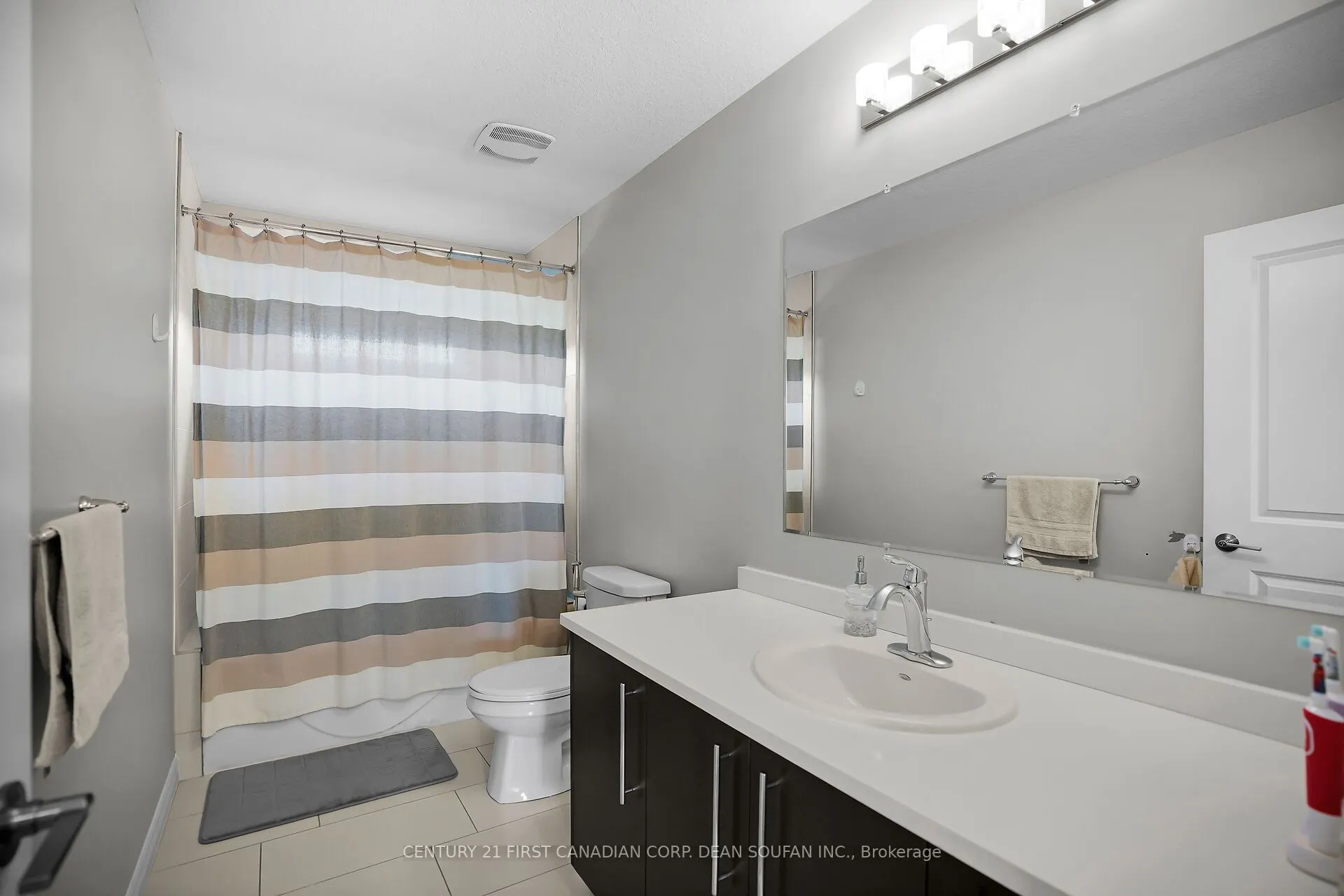 3560 Singleton Avenue, #30