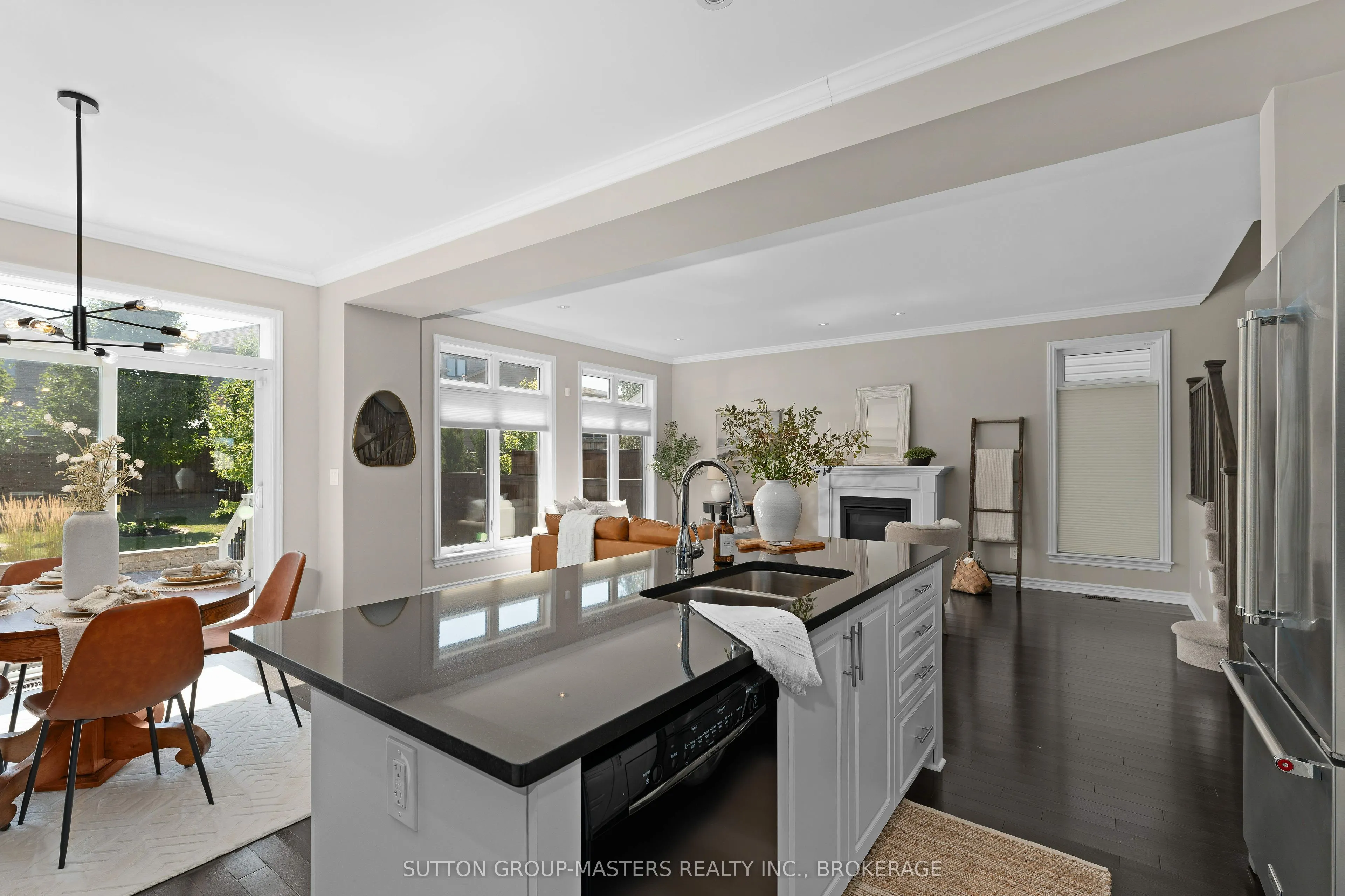 1367 Waterside Way