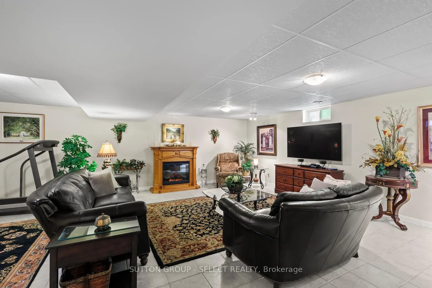 49 Neal Avenue