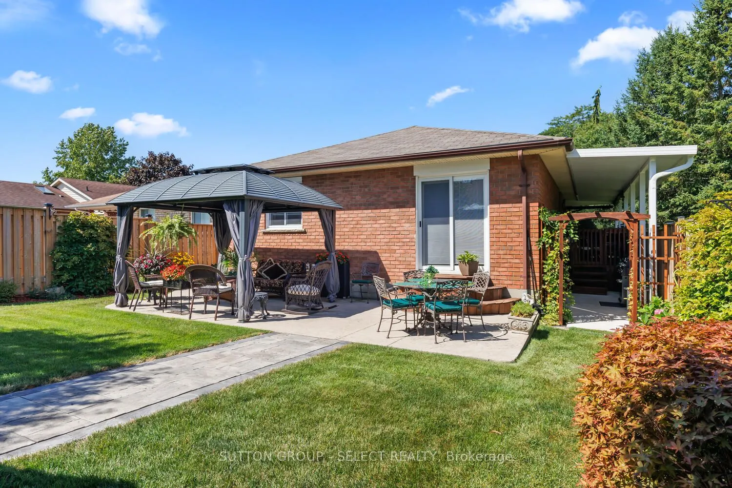 49 Neal Avenue