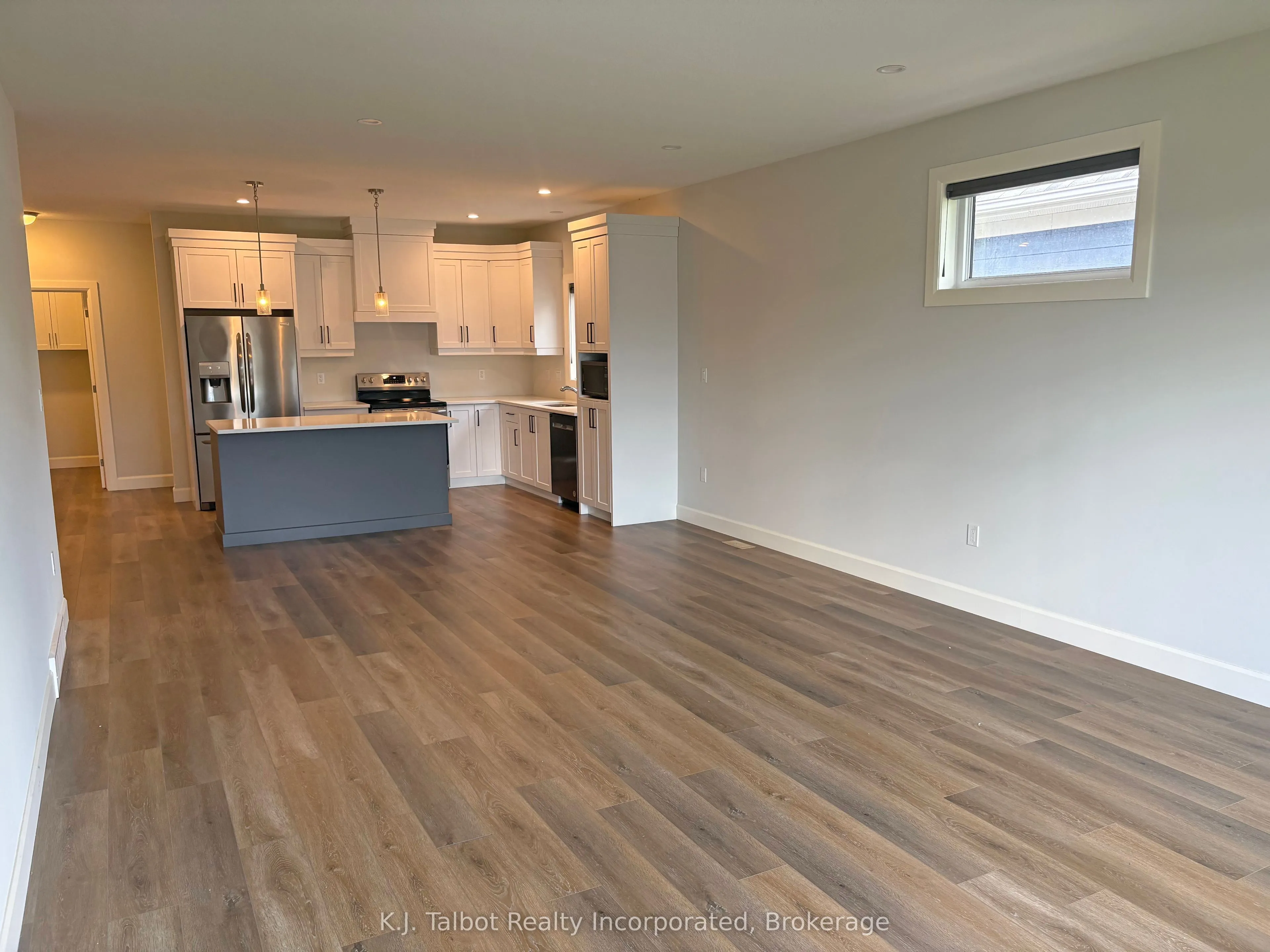 339 South Street S