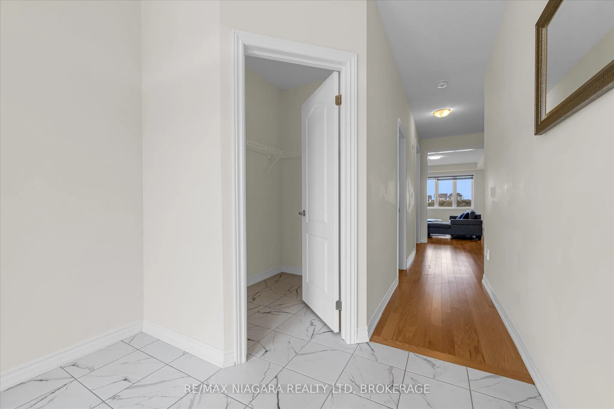 22 PEACH Street