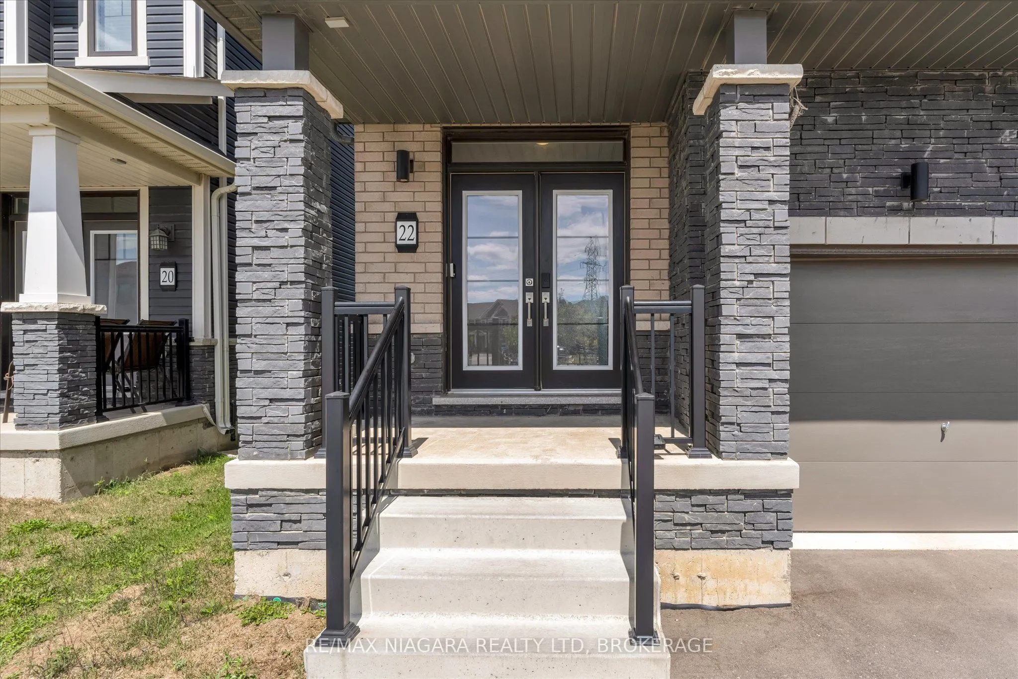 22 PEACH Street
