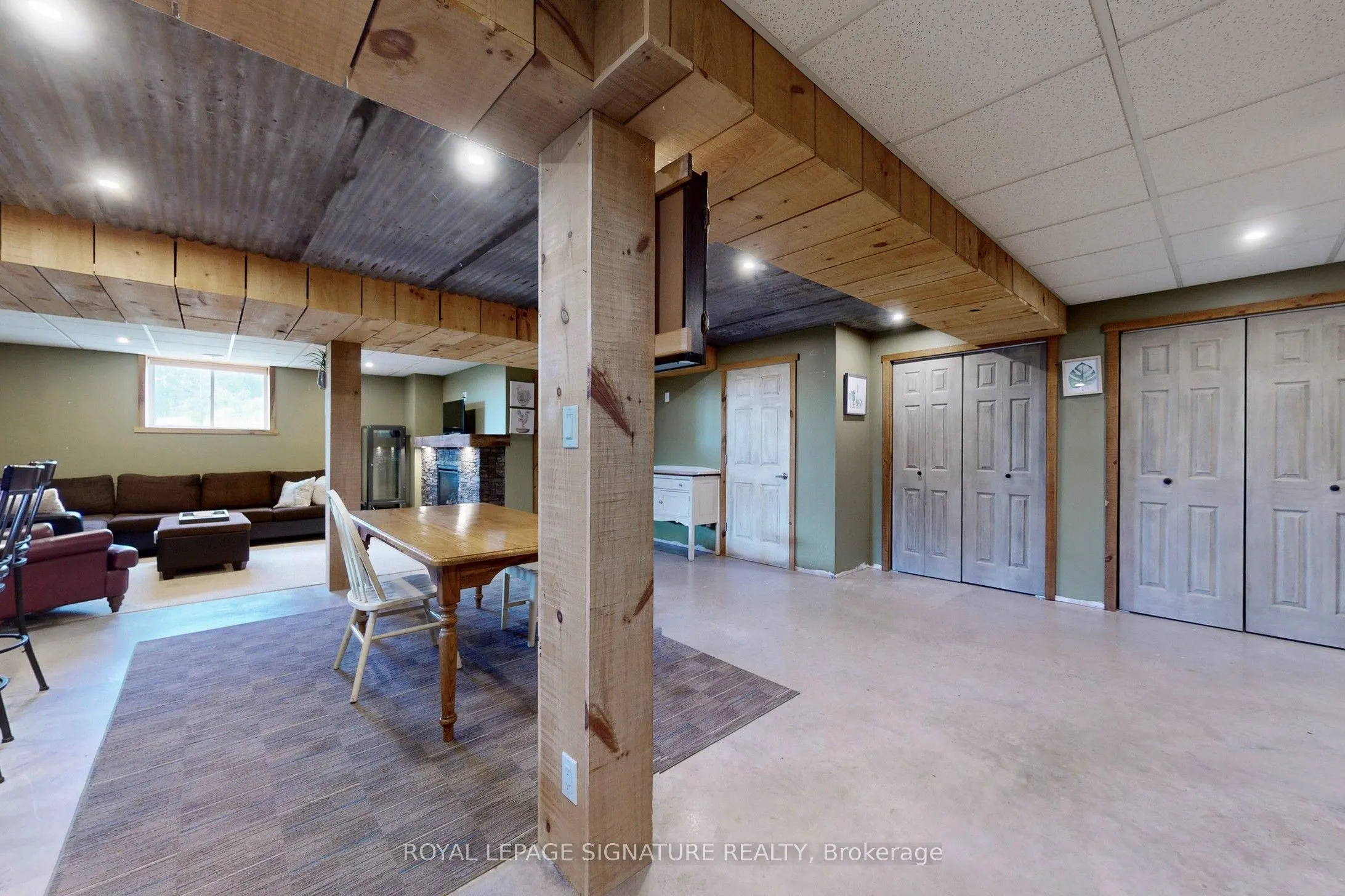 4 Concession Rd 8 E