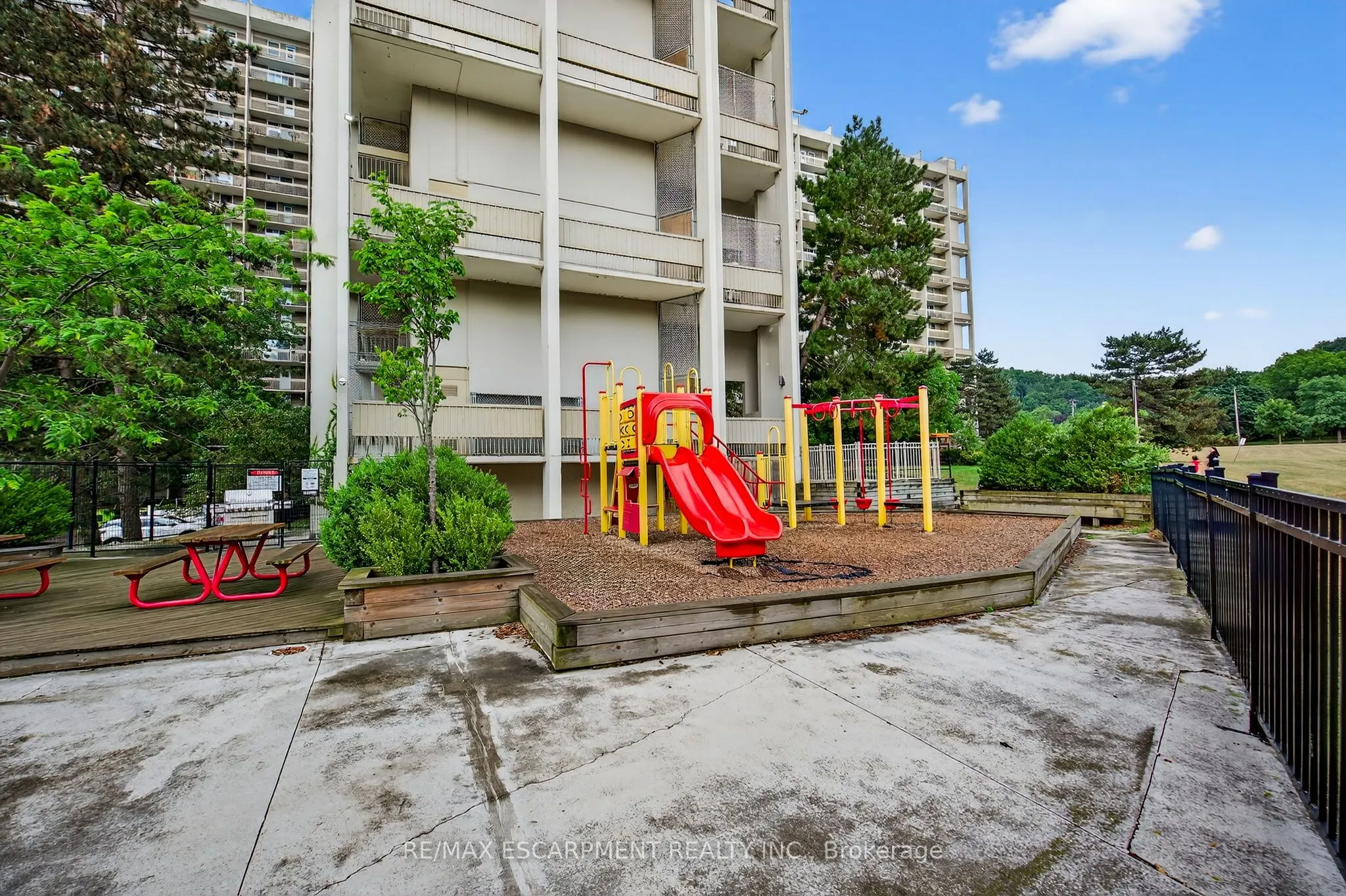 350 Quigley Road, #320