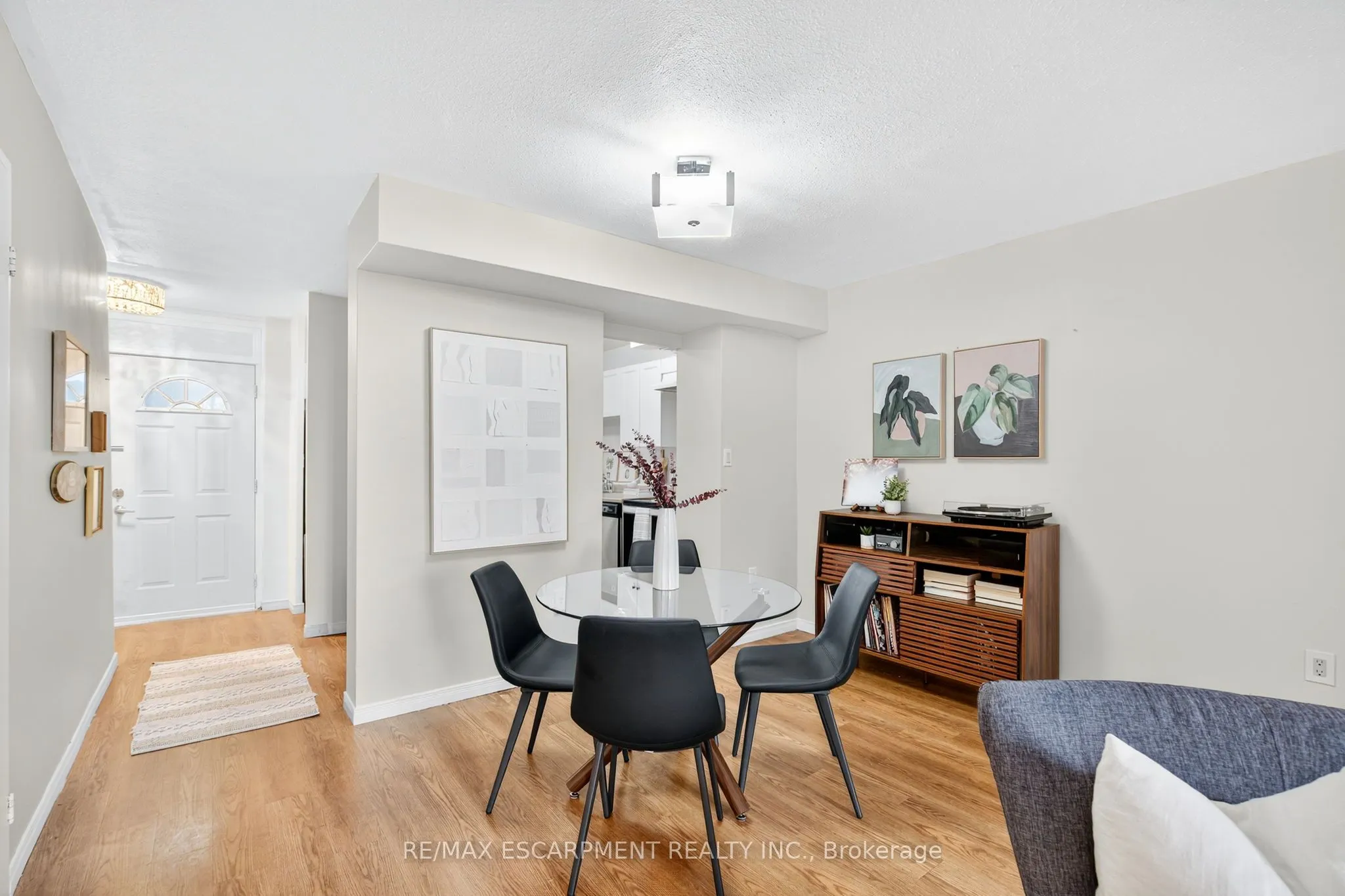 350 Quigley Road, #320