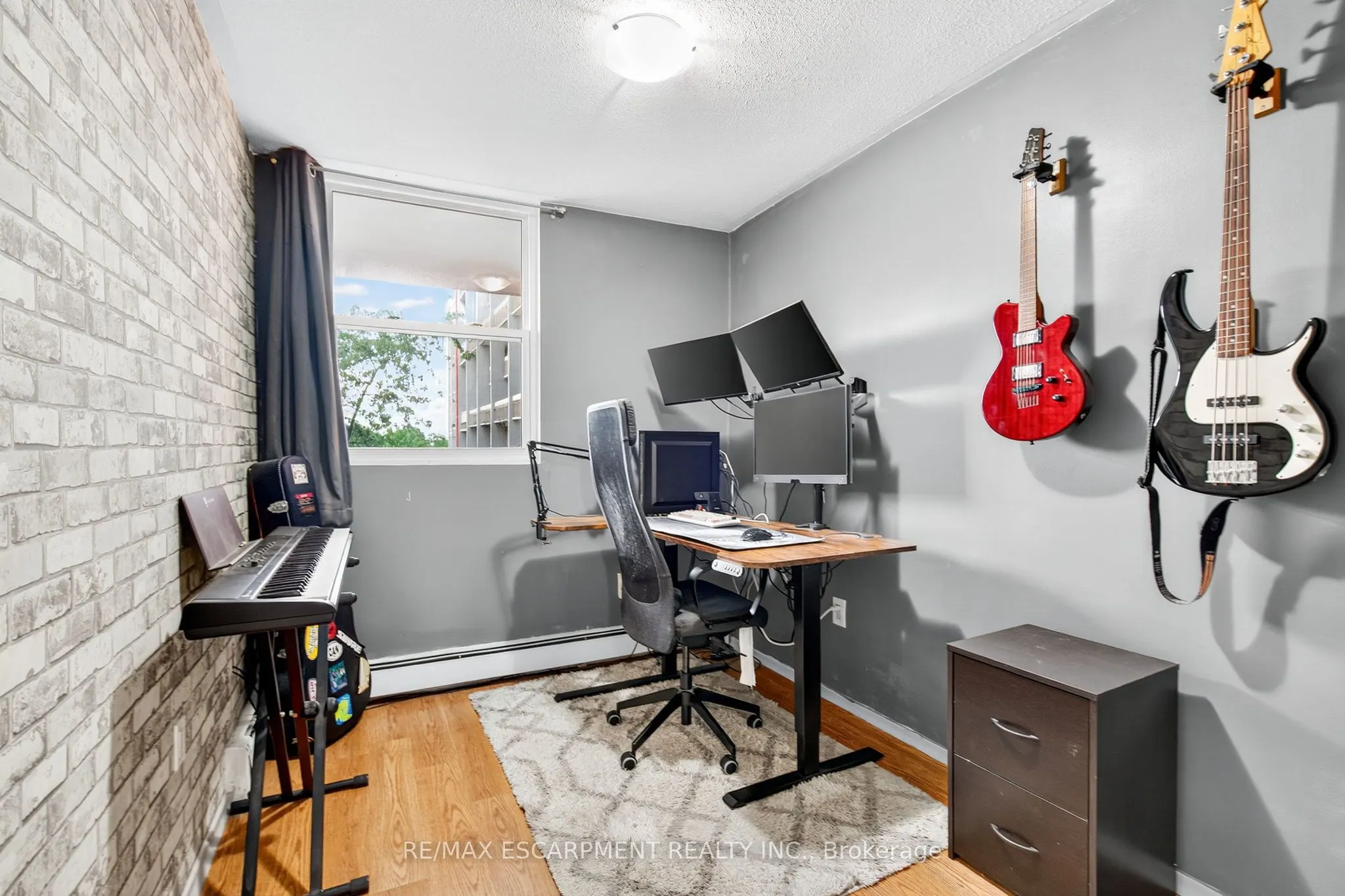 350 Quigley Road, #320