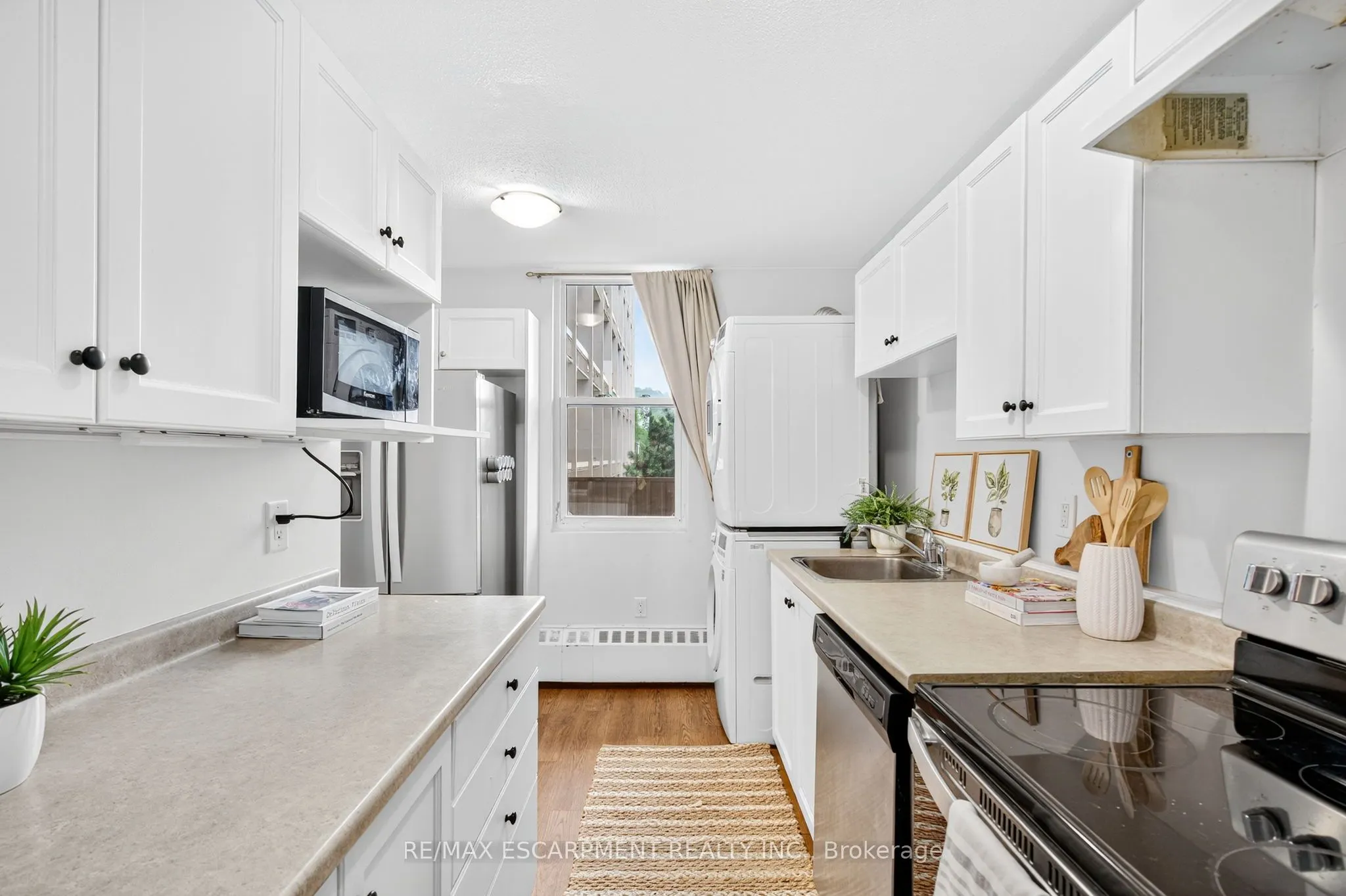 350 Quigley Road, #320